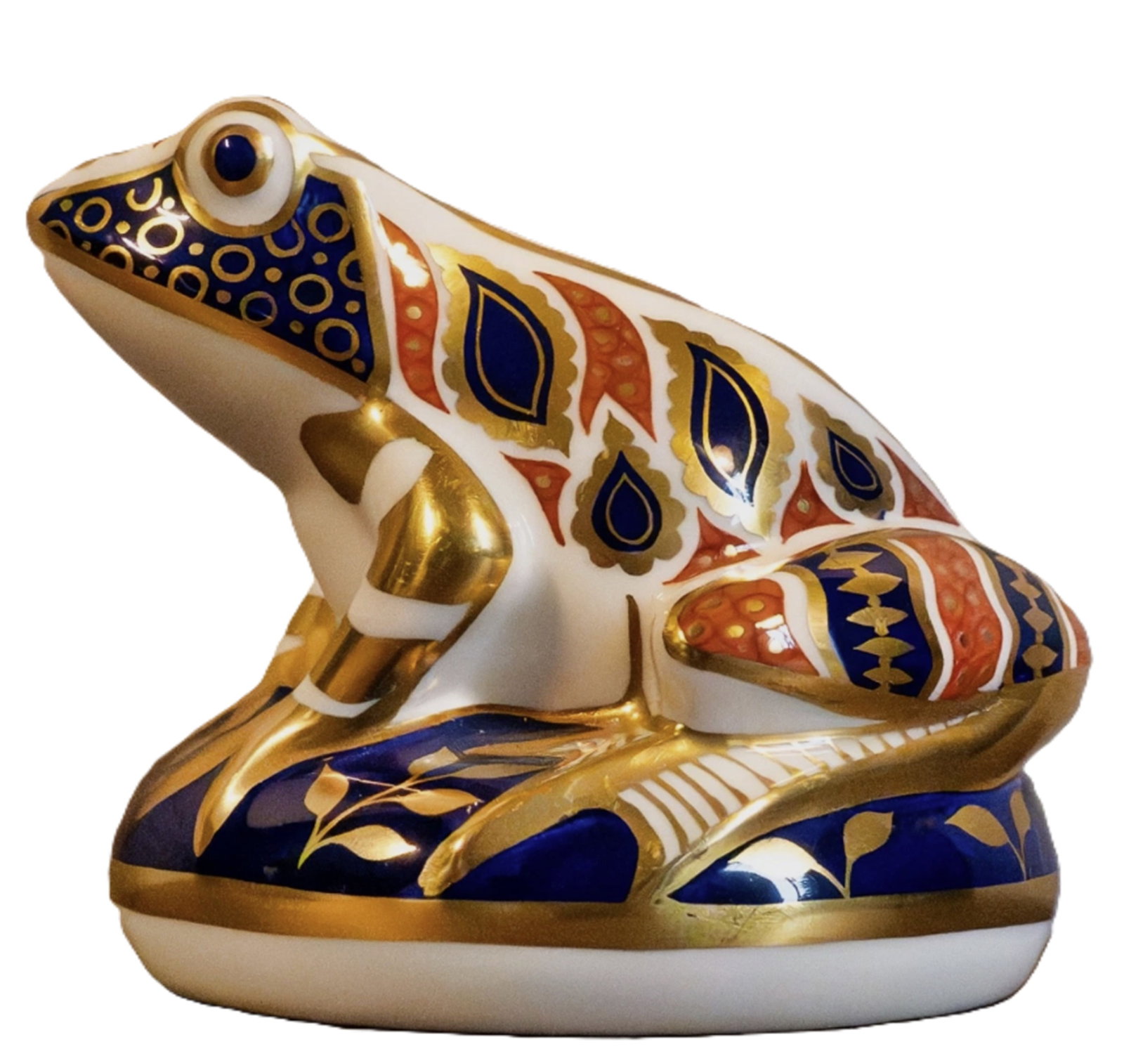 Royal Crown Derby Imari Porcelain Frog Figurine With 22k Gold Accents: Royal Crown Derby Imari Frog Figurine With 22k Gold Accents Measures approx 3.75"x3.75". l No chips or cracks present