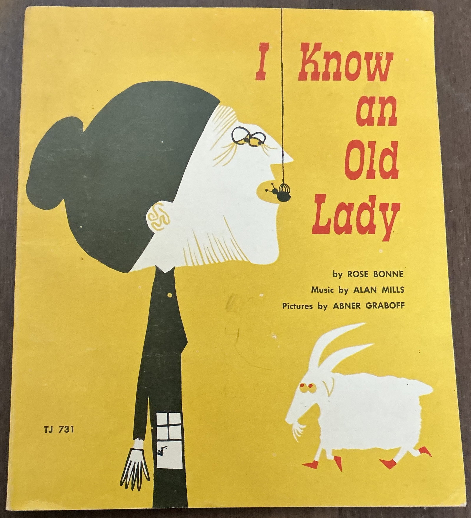 I Know an Old Lady by Rose Bonne, Alan Mills and Abner Graboff 1961: I Know an Old Lady by Rose Bonne, Alan Mills and Abner Graboff 1961 is a vintage children’s song and picture book based on the well-known folk tune “There Was an Old Lady Who Swallowed a Fly.&rdqu