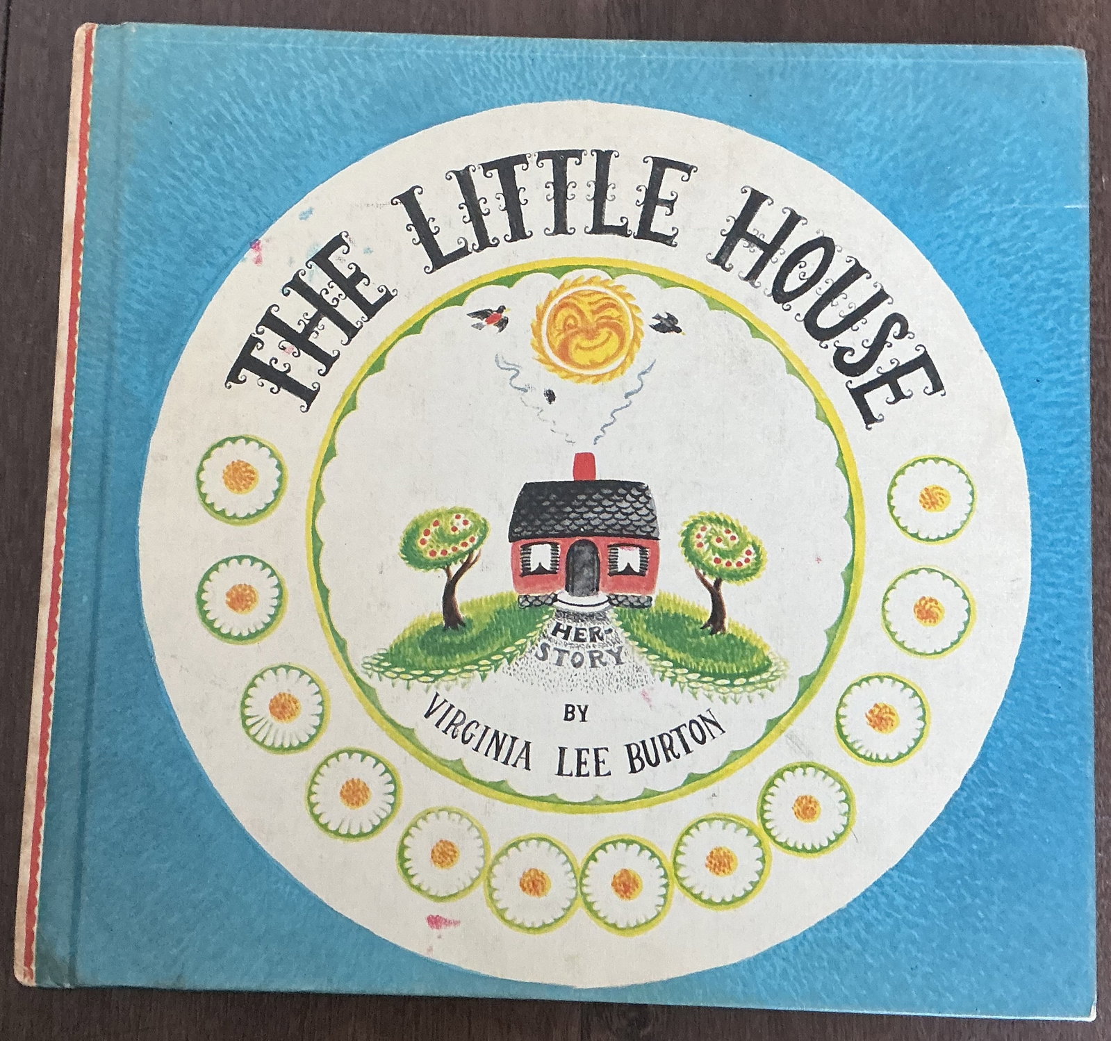 The Little House Hard Cover Book By Virginia Lee Burton 1942 Renewed 1969 (1 of 9)