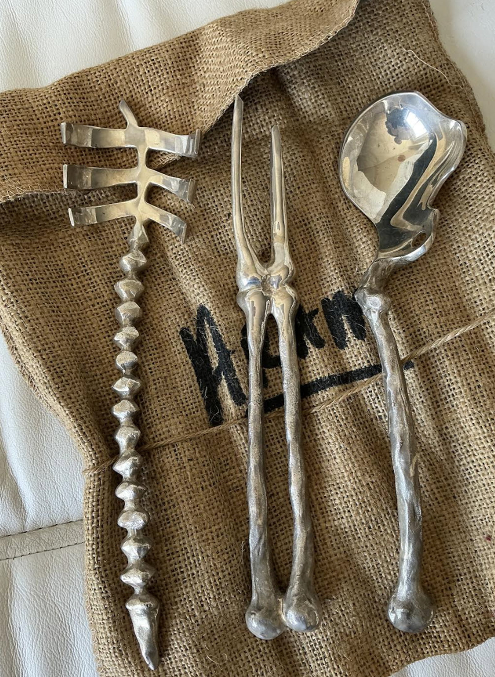 MICHAEL ARAM BONEWARE SKELETON BONE SERVING SET WITH POUCH - 5