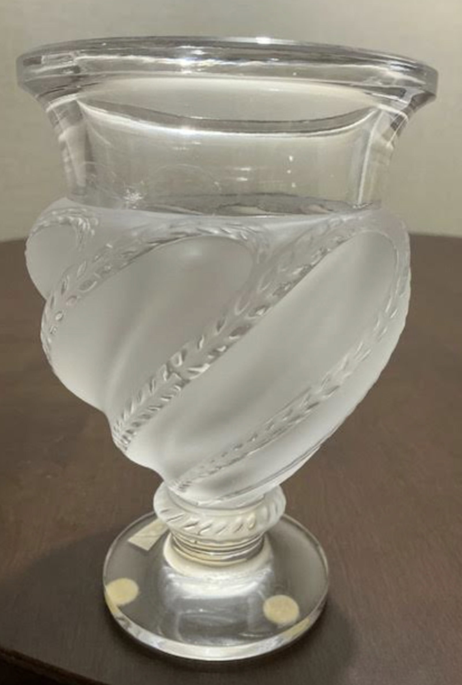 Lalique singed Ermenonville Swirl Pattern Crysal Vase Made in France: Lalique singed Ermenonville Swirl Pattern Crysal Vase Made in France. Measures approx 6 inches tall and 4 inches wide