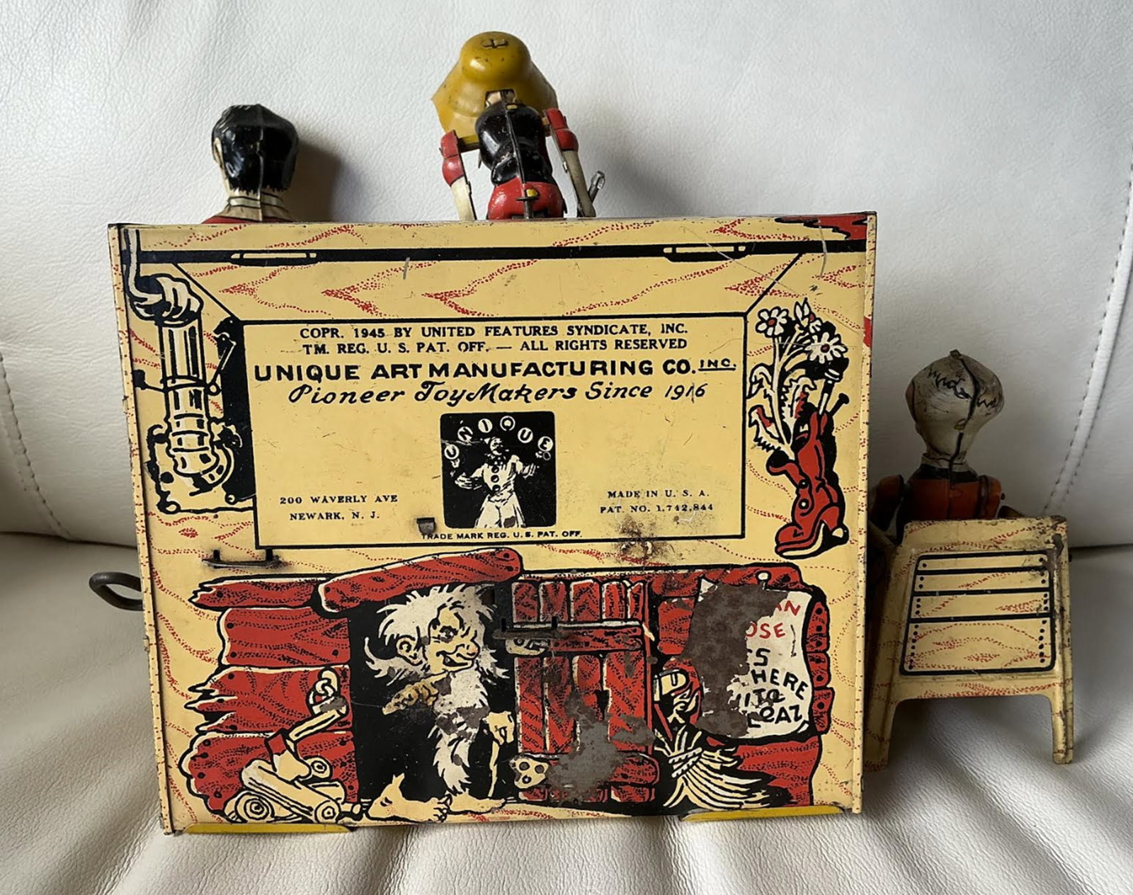 Lil Abner Tin Litho Wind Up Works - 6