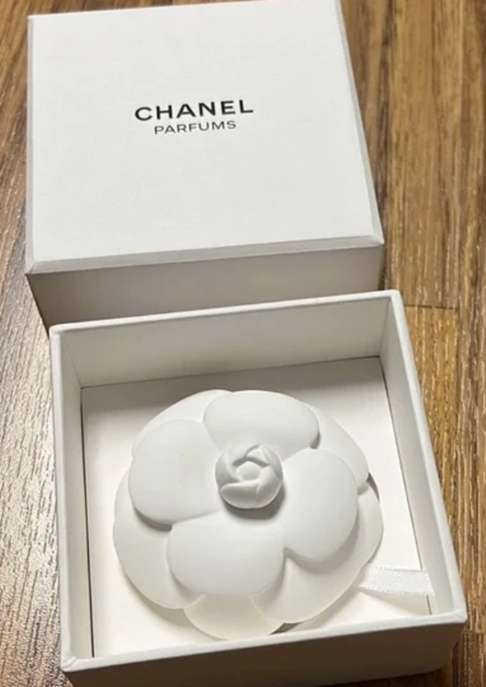Chanel ceramic camellia Paperweight / Diffuser with box: Chanel ceramic camellia Paperweight / Diffuser with box. Camellia Ceramic appx. 6cm to 6.5cm