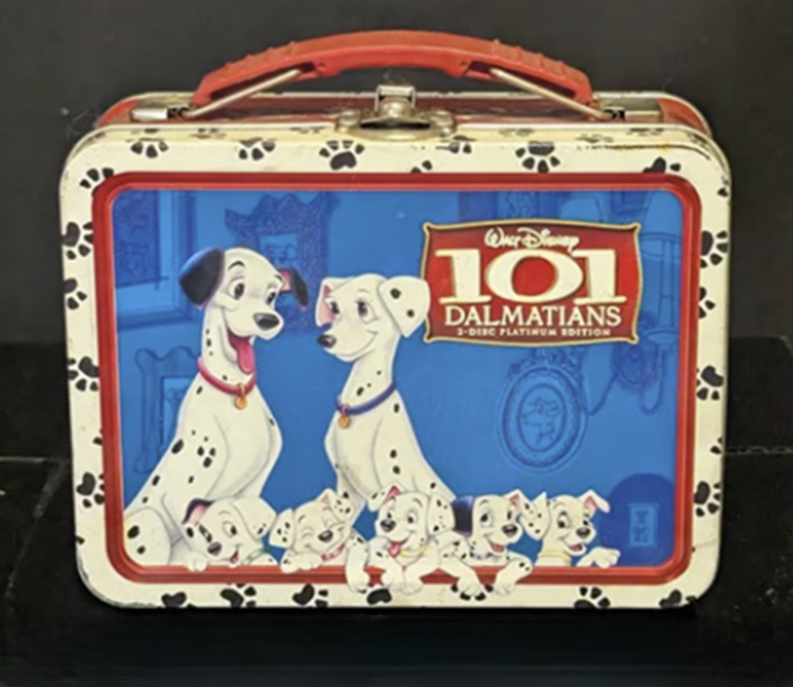 Walt Disney 101 Dalmatians Mini Metal Lunchbox: Walt Disney 101 Dalmatians Mini Metal Lunchbox. Measures approx 5.5 inches wide by 4 inches Tall. 2.5 inches deep