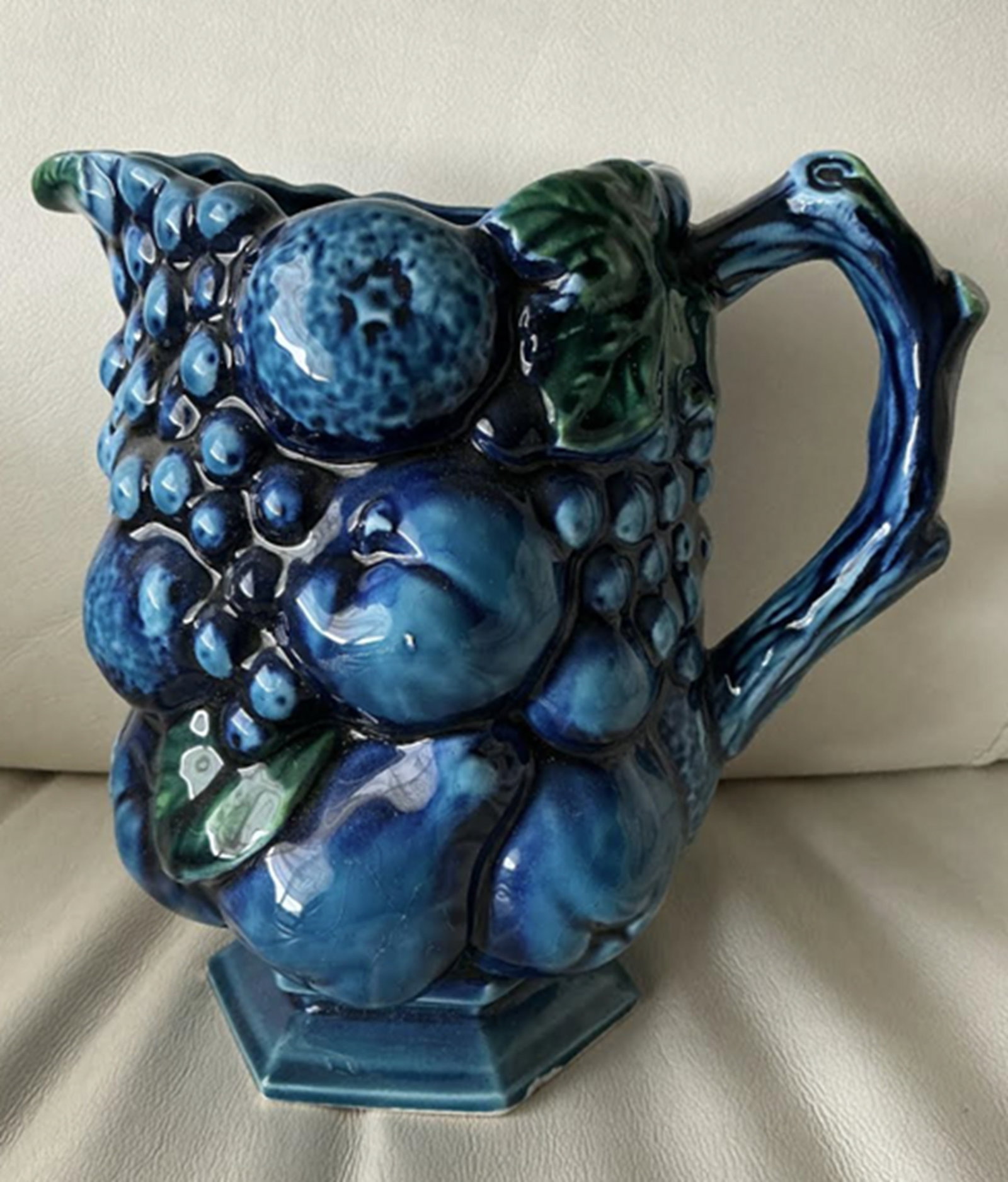 Inarco Blue Mood Indigo Majolica Fruit pitcher E-2429 Made in Japan: Inarco Blue Mood Indigo Majolica Fruit Topiary Fruit Pitcher. E-2429 Made in Japan Measures approx 7 inches wide and 6 inches tall