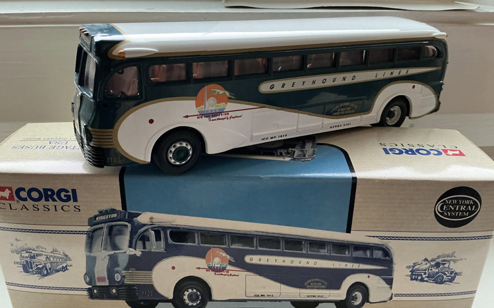 Corgi Bus With Orig Box - 2