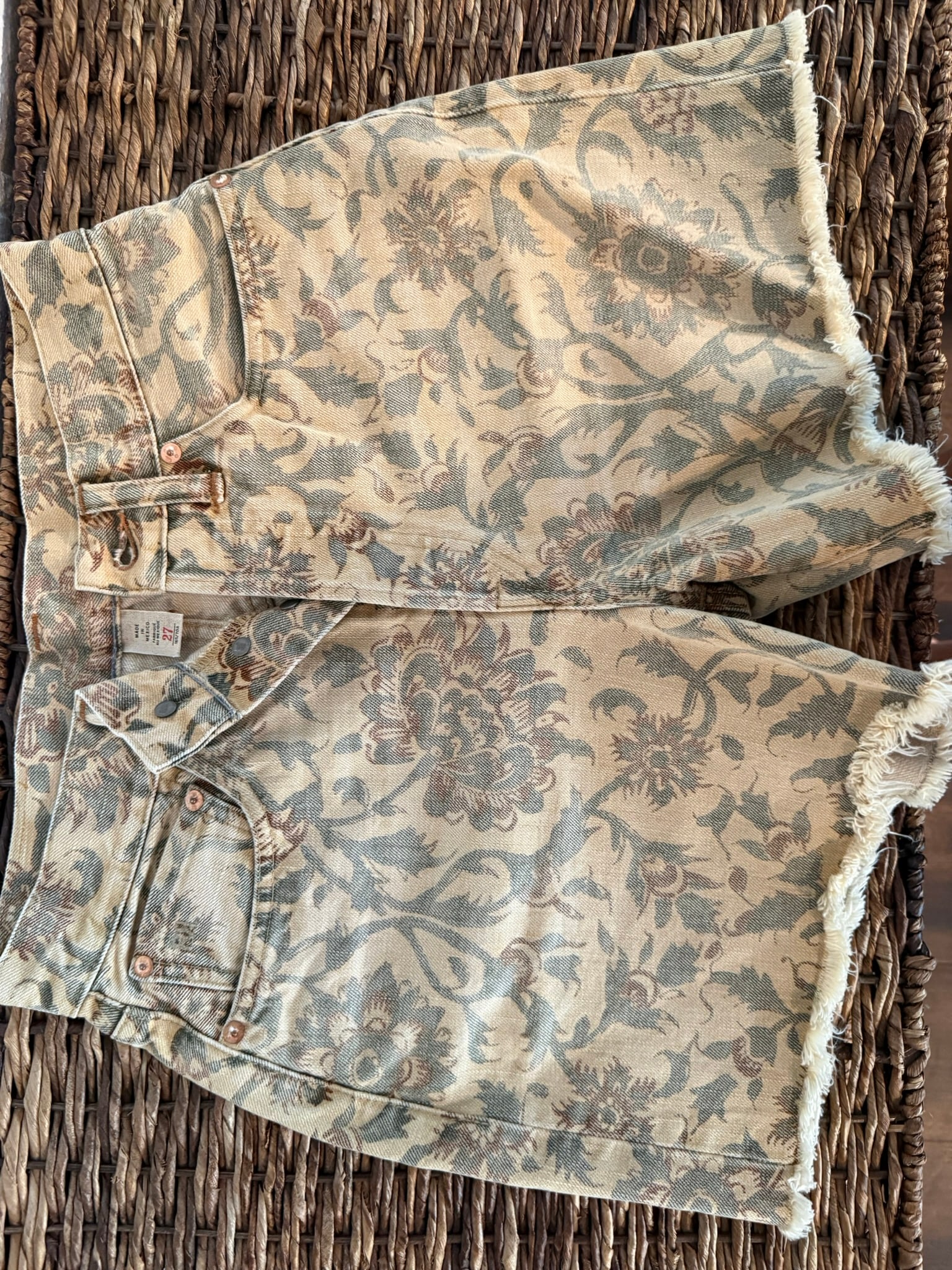 Ralph Lauren RRL Jean Shorts: Floral printed new denim shorts. Size 27 Indigo