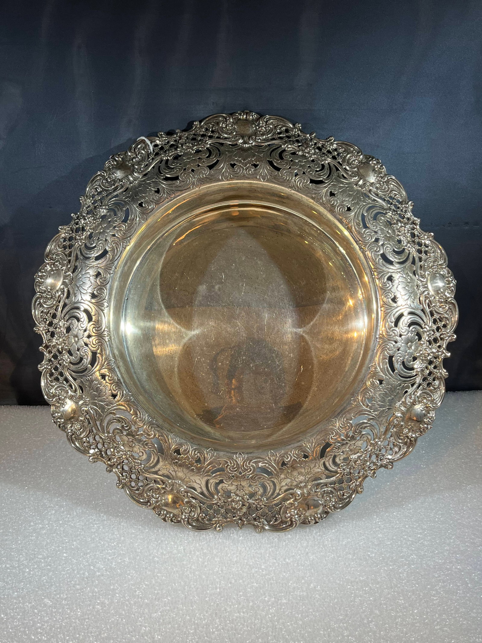 GORHAM STERLING SILVER LARGE CENTERPIECE - 2