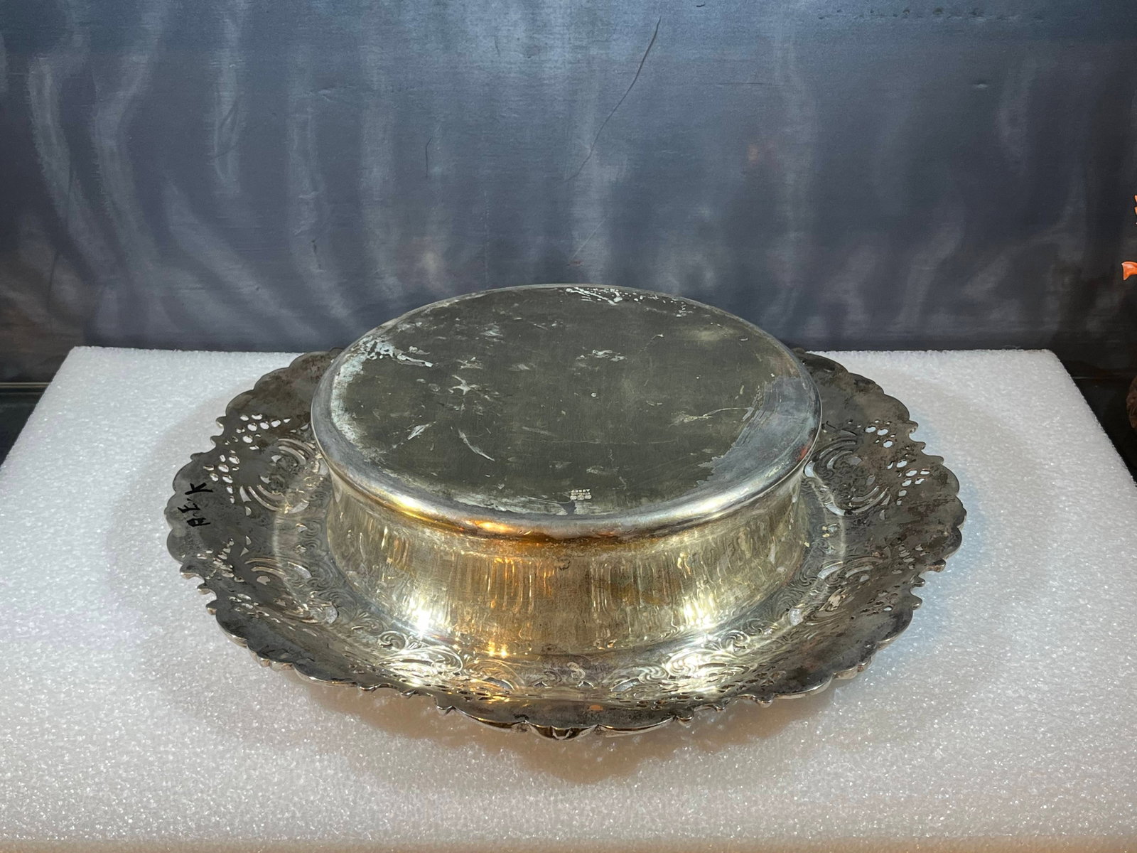 GORHAM STERLING SILVER LARGE CENTERPIECE - 8