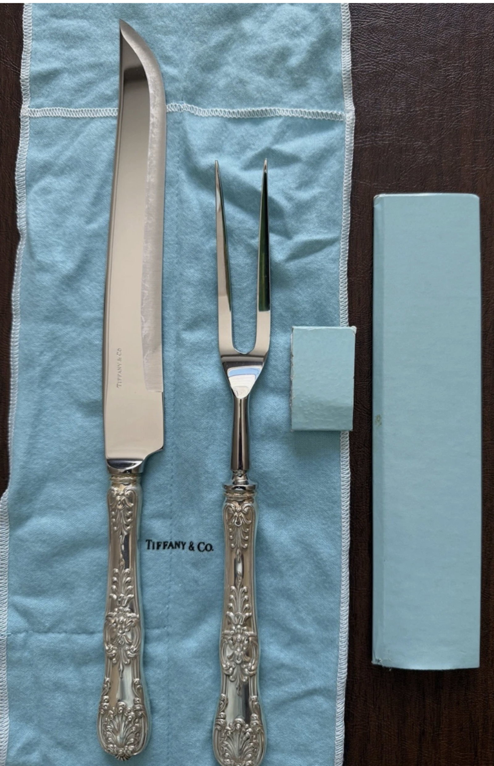 Tiffany & Co Sterling Silver English King Sterling Roast Carving Set With Pouch and Box: Tiffany & Co Sterling Silver English King Sterling Roast Carving Set With Pouch and Box. Measures approx 14'' fork11'' knife