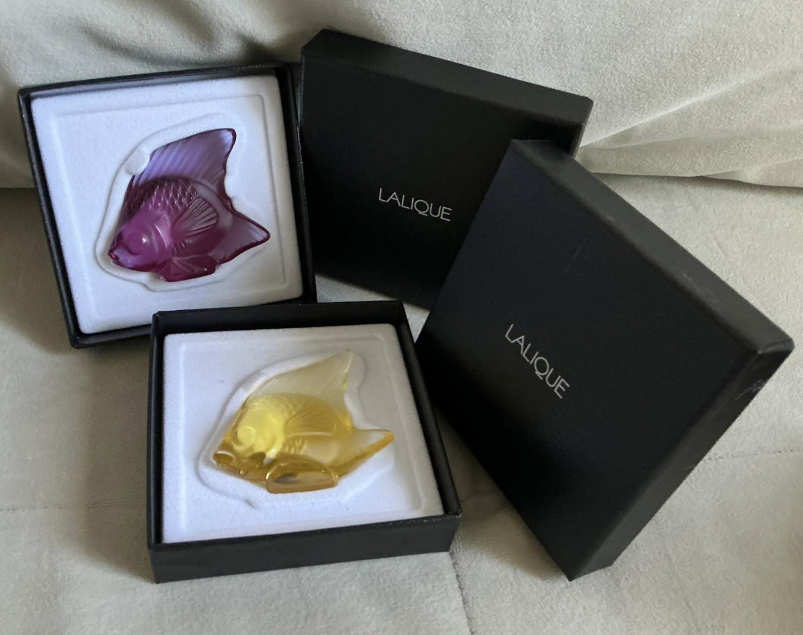 Lalique Signed Crystal Fish Figurine Pair With Box: Lalique Signed Crystal Fish Figurine Pair With Box Made in France. Height: 1 7/8 inches