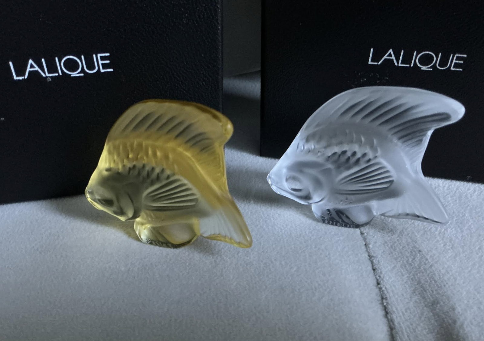 Lalique Signed Crystal Fish Figurine Pair With Box: Lalique Signed Crystal Fish Figurine Pair With Box Made in France. Height: 1 7/8 inches