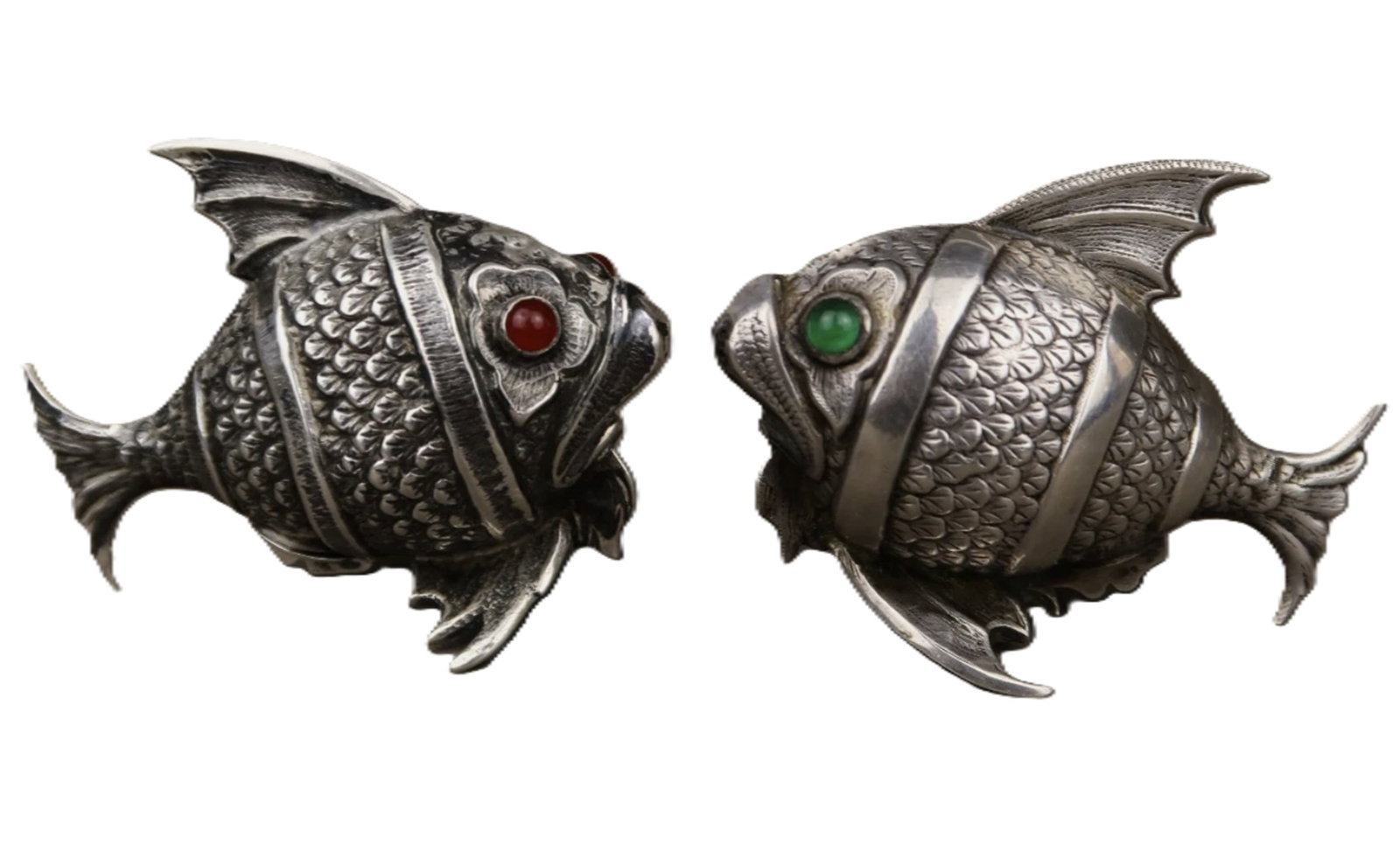 Spanish 916 Sterling Silver RUBY RED AND EMERALD GREEN EYE Fish Salt & Pepper Shakers Figurine (1 of 7)