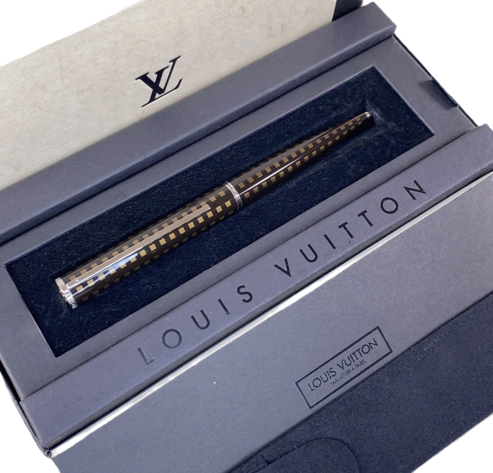 Louis Vuitton Ballpoint Pen Jet Damier Brown Lacquer Palladium Finish With Box & Papers: Louis Vuitton Ballpoint Pen Jet Damier Brown Lacquer Palladium Finish With Box &Papers