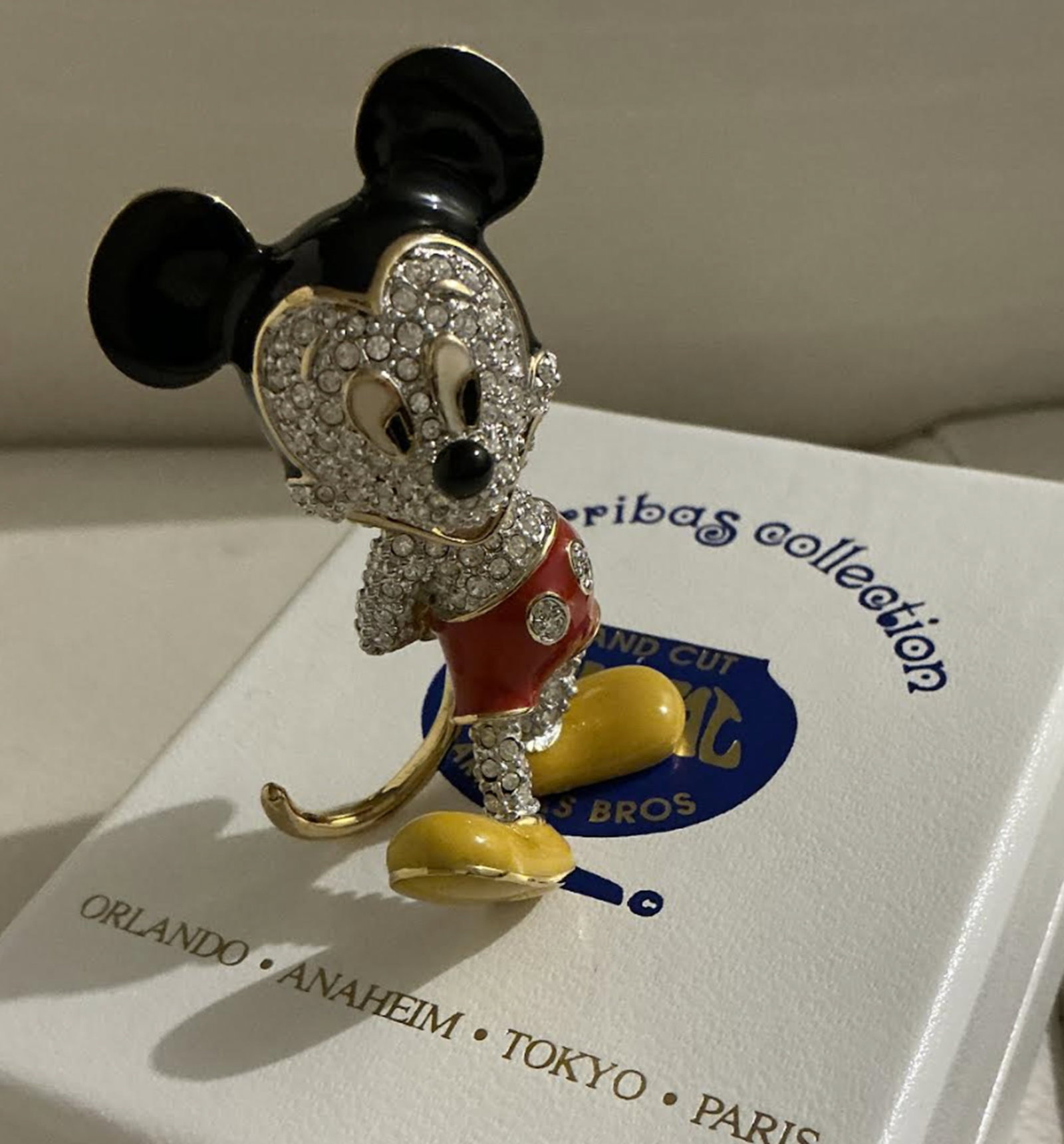 swarovski Disney Arribas Brother Mickey figurine with box (1 of 7)
