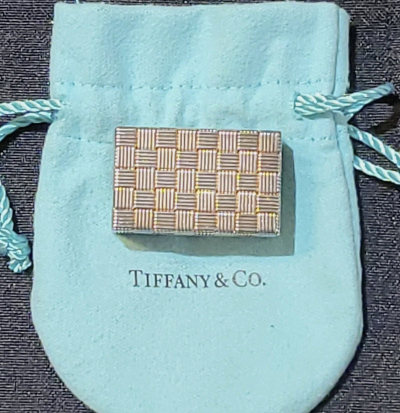 Tiffany & Co Sterling Silver Basket Weave Pill Box With Orig Pouch (1 of 1)