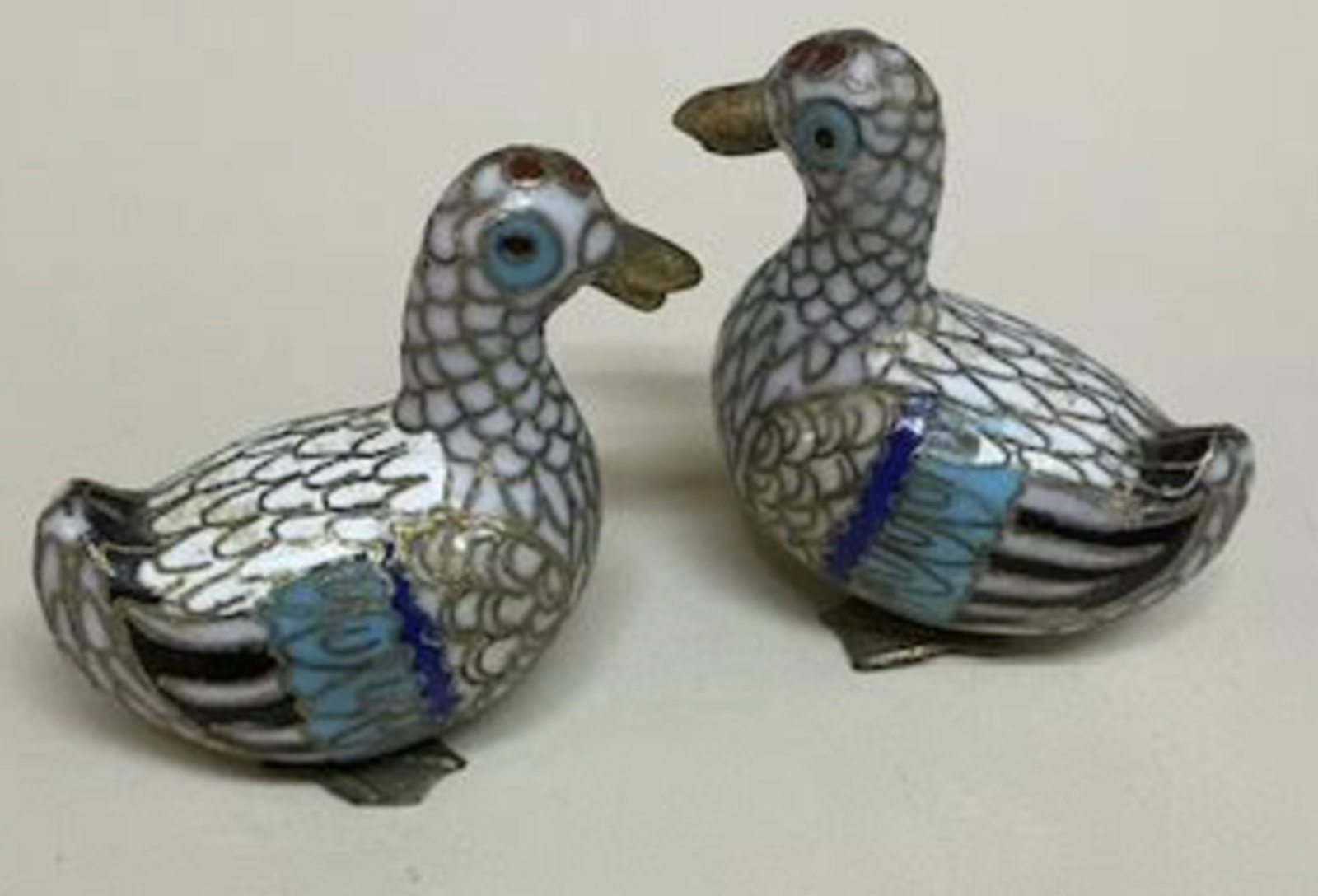 Chinese Cloisonne Pair of Birds: Chinese Cloisonne Pair of Birds Measures approx 1.5 inches wide 1.5 inches tall