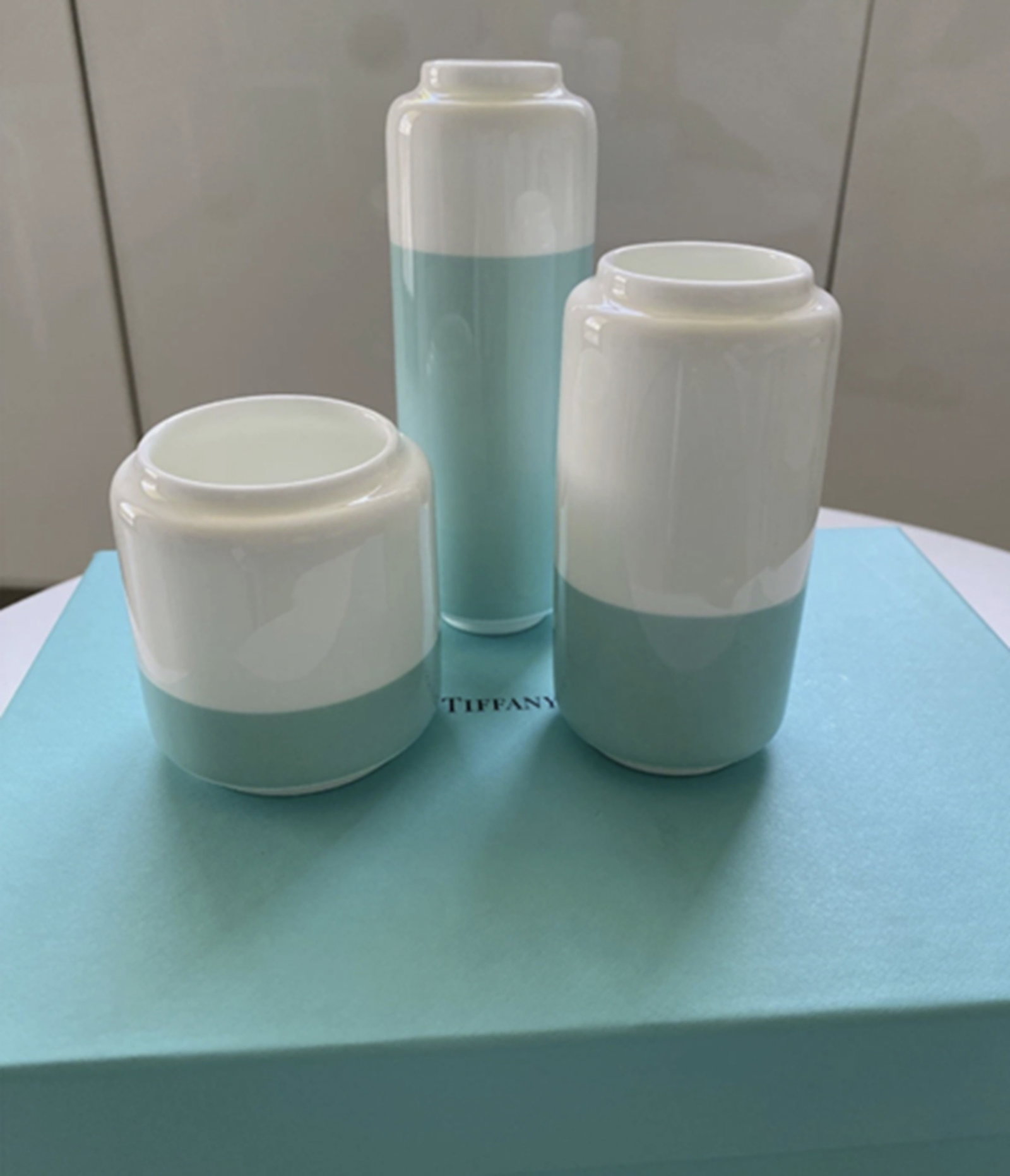 Tiffany & Co Porcelain Flower Vase With Box NEW set of 3 pcs (1 of 5)