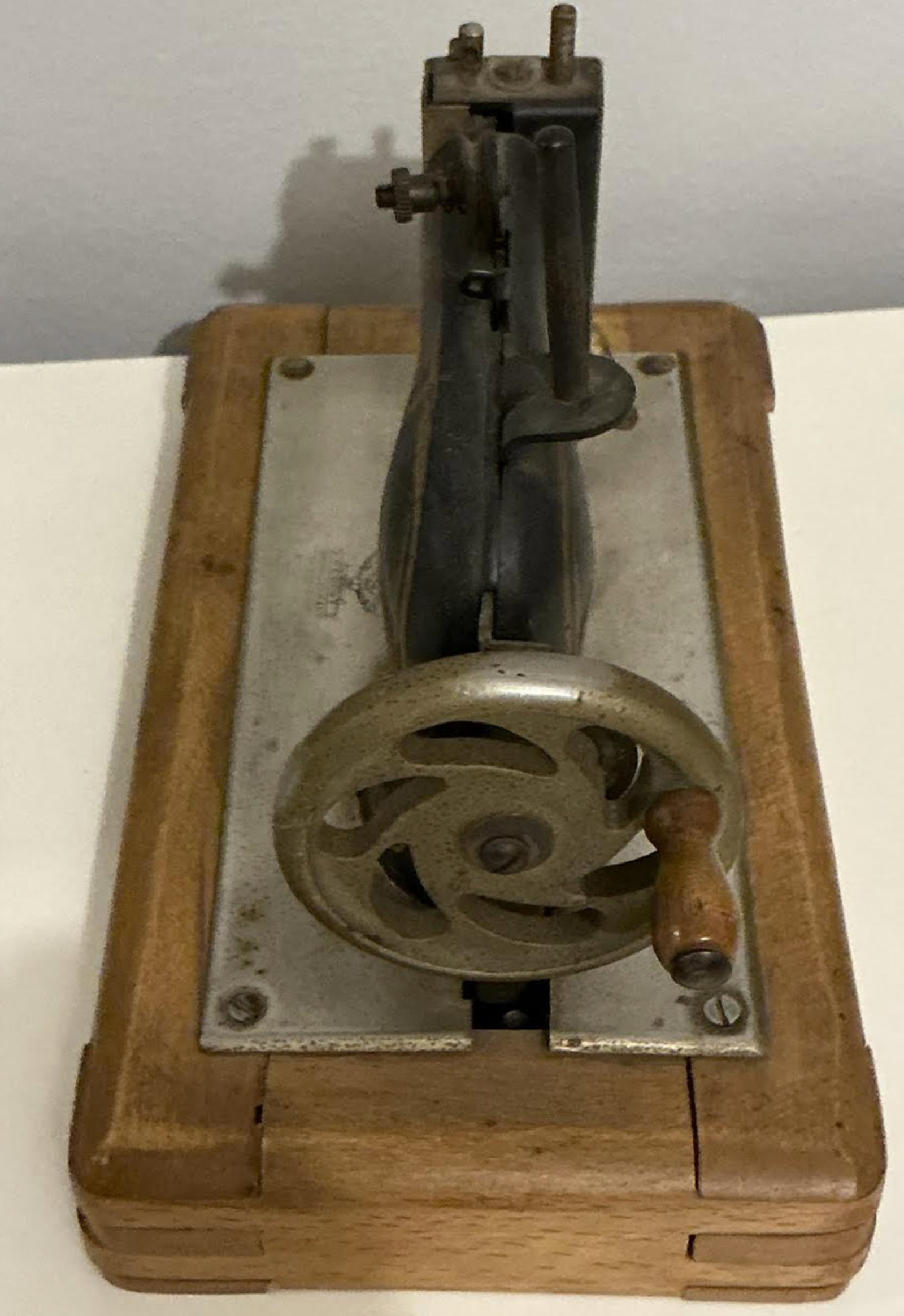 Casige German Sewing machine - 3