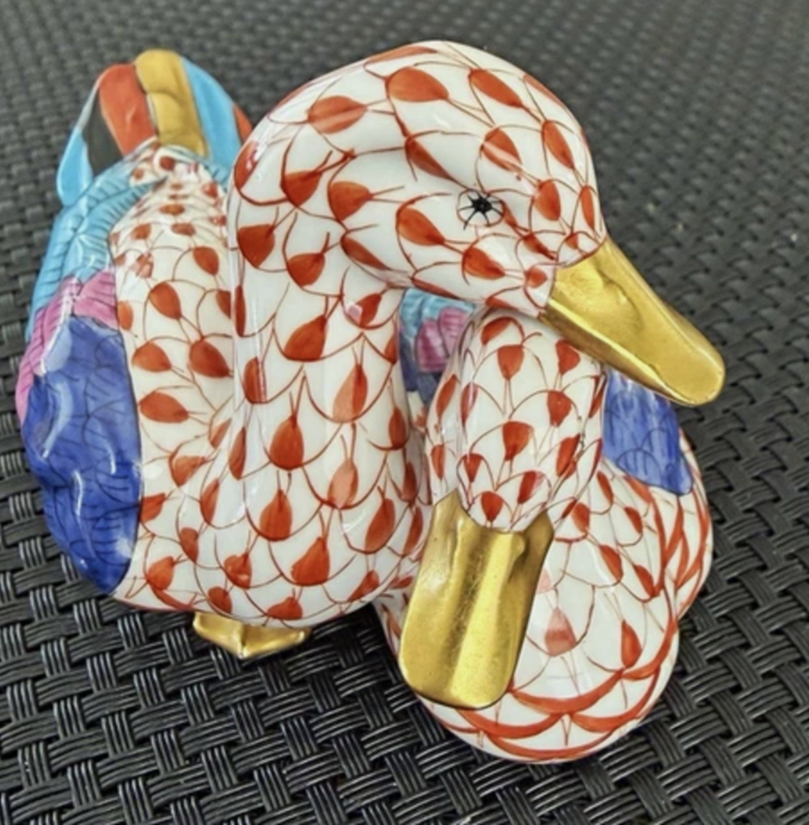 Herend Signed Porcelain Rust Fishnet Swan Figurine with 24k Gold Accents Made in Hungary.: Herend Signed Porcelain Rust Fishnet Swan Figurine with 24k Gold Accents Made in Hungary.. Measures approximately 4" L x 3.25" W x 3" H. No chips or cracks present