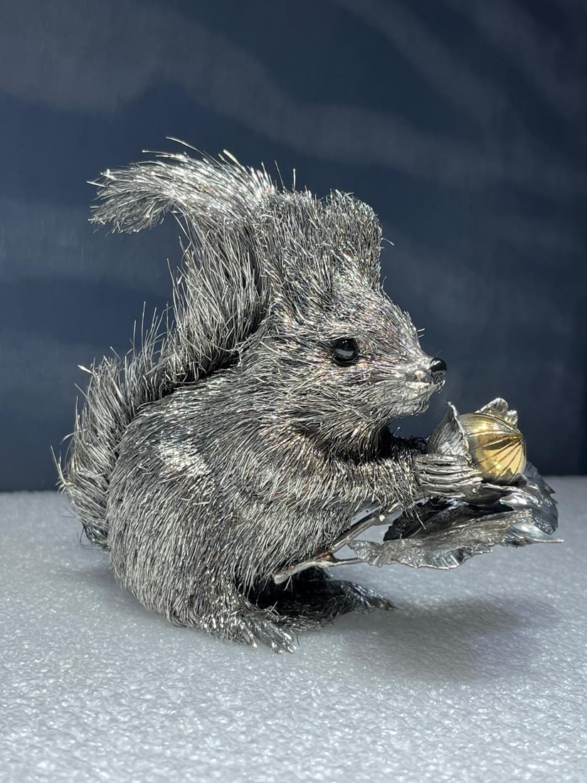 Buccellati Sterling Silver Vintage Squirrel Figurine - Made in Italy: Buccellati Sterling Silver Vintage Squirrel Figurine - Made in Italy. Era: 1965. Measure: High 11 CM / Long 13 Cm...