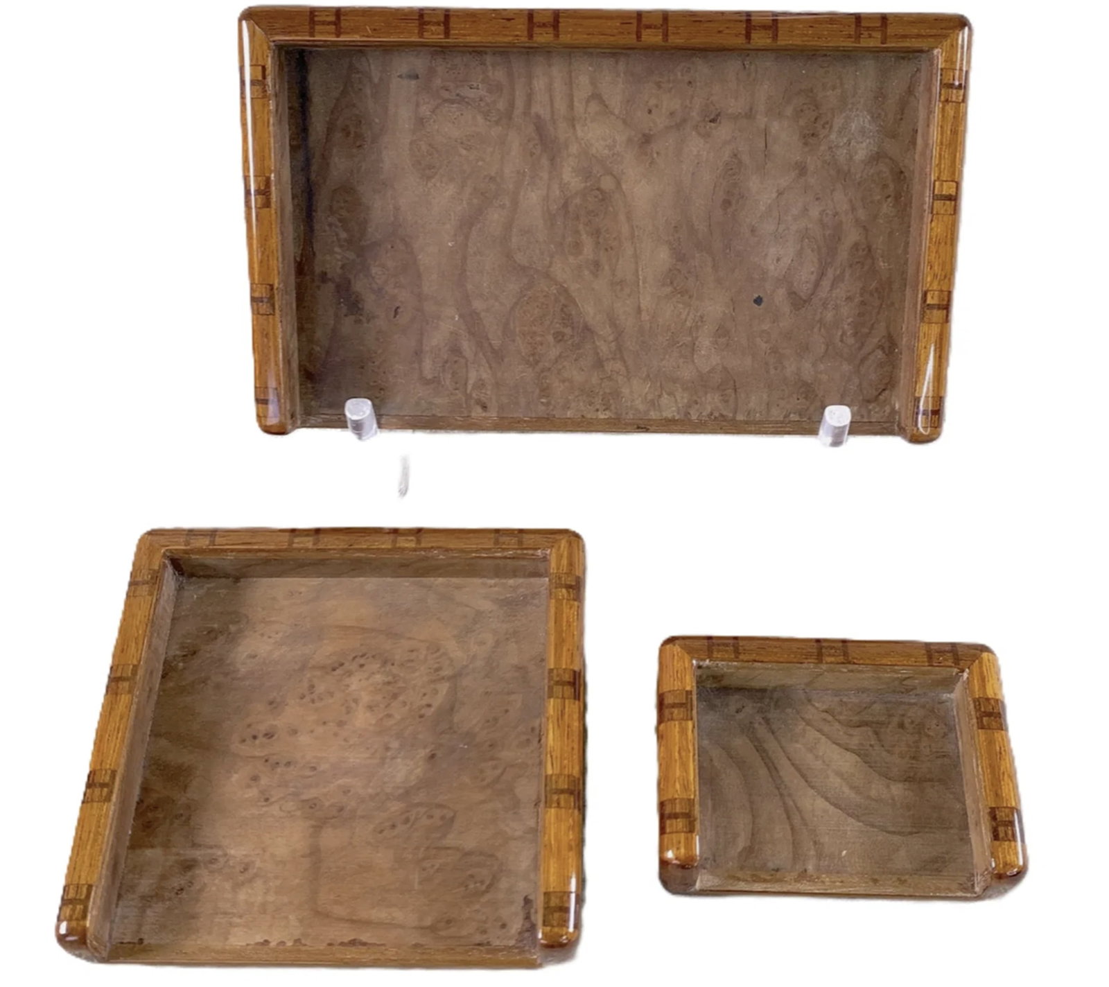 Hermes Burlwood H Tray Set Of 3 Made In France: Hermes Burlwood H Tray Set Of 3 Made In France. Measures approx Large: 5.51 x 3.54 x 0.79" Medium:3.54 x 3.15 x 0.79" Small: 2.36 x 1.97 x 0.79"