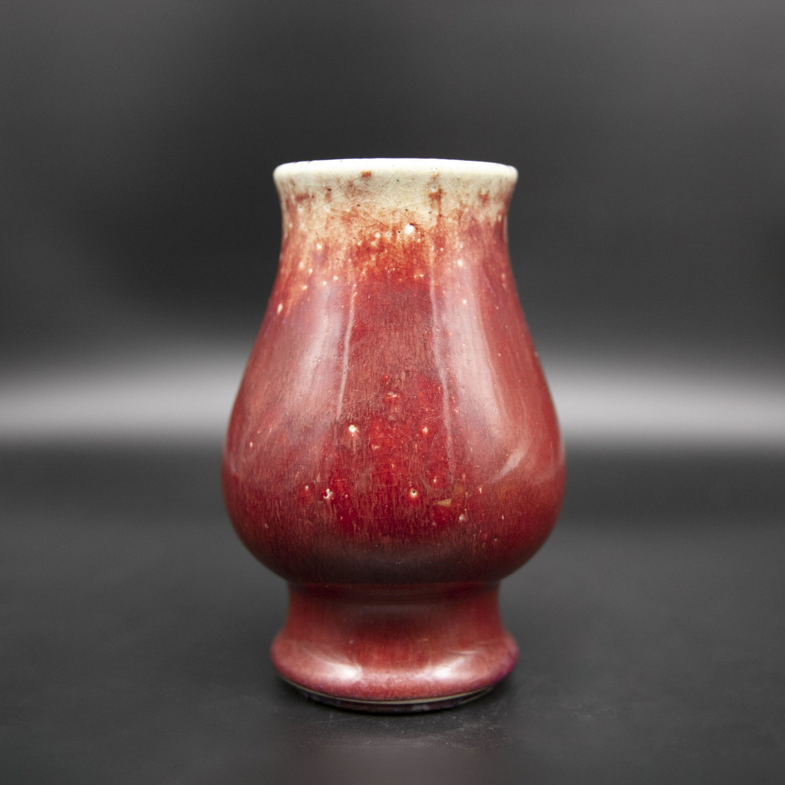 19th century red glaze porcelain ZUN bottle: H 14.2 cm