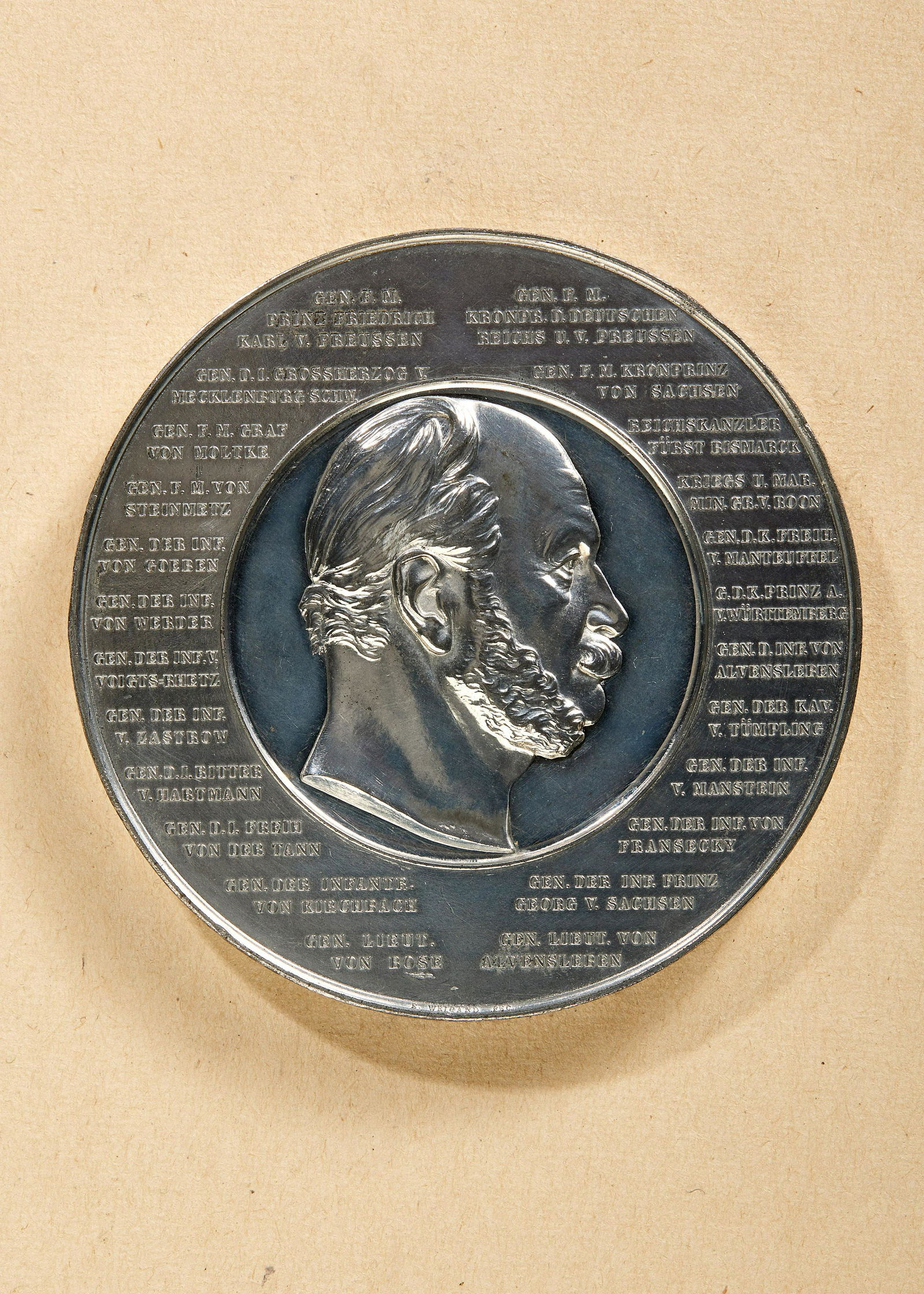 Preußen : W. Kullrich: Generalsmedaille 1870/1871: German Orders and Medals - Kingdom of Prussia : W. Kullrich: Generalsmedaille 1870/1871. Silver. Large medal made by the famous Prussian medalist W. Kullrich for the generals of the war 1870/1871. On