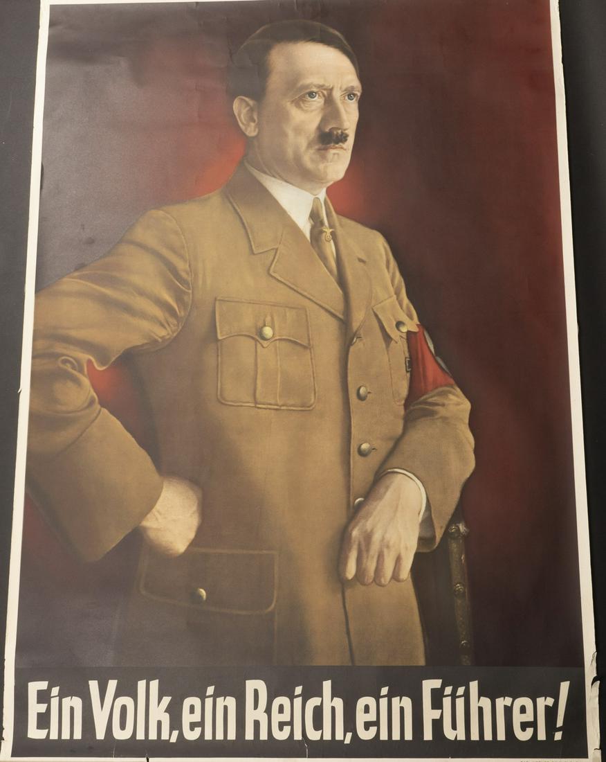 Affiche Adolf Hitler. Poster Adolf Hitler.: Affiche Adolf Hitler. En papier representant le Chancelier Allemand. En couleur. Intitulee Ein Reich, Ein Volk, Ein Fuhrer. Impr Carl Werner Reichenbach IV. Quelques dechirures sur les bordures. Dimen