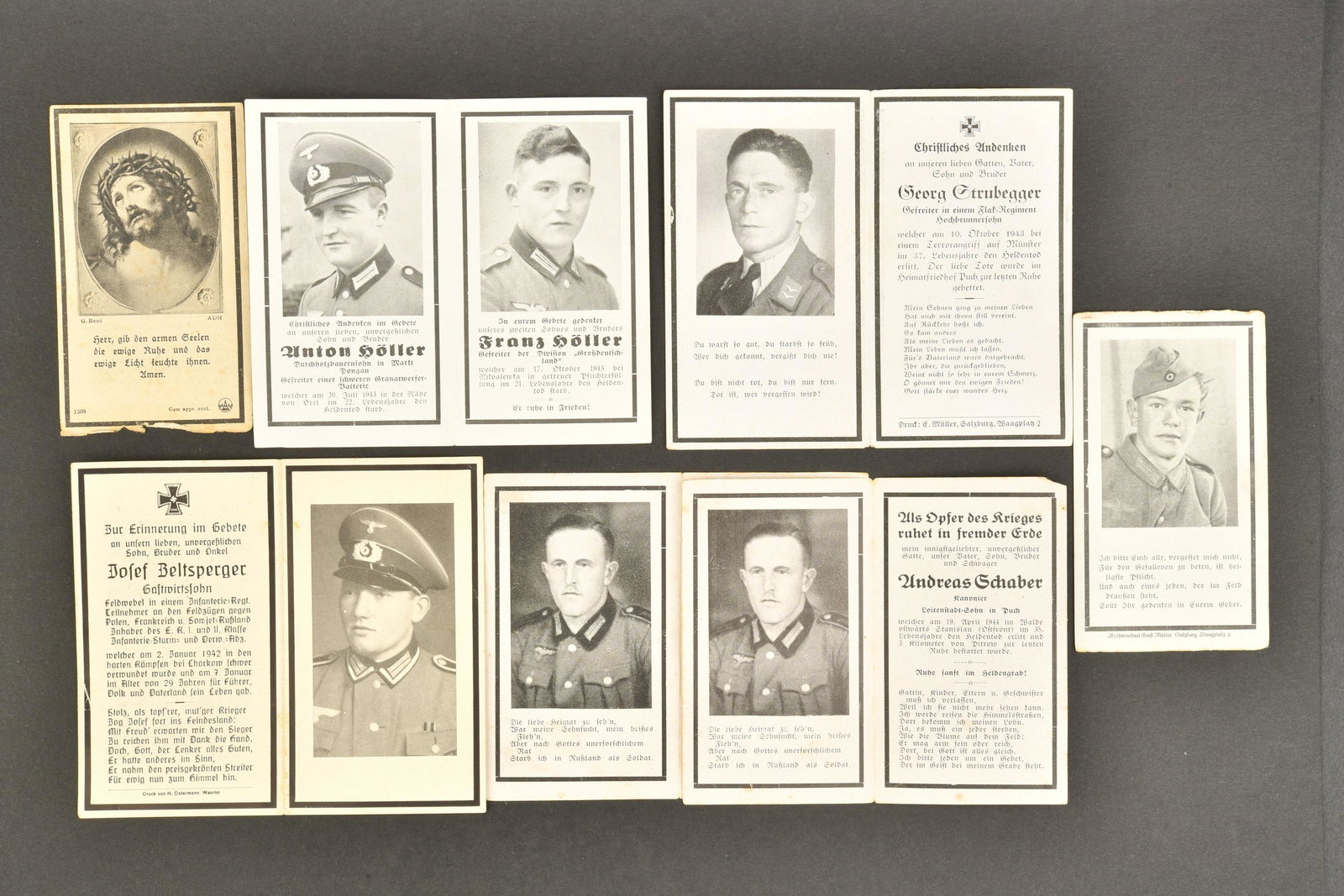 Avis de deces allemand. German death notice.: Avis de deces allemand. Comprenant deux avis au nom de Josef Doregger, gefreiter d un Infanterie Rgt. Un avis de deces de deux freres, Anton et Franz Holler, grades de Gefreiter, incorpore dans un Sch