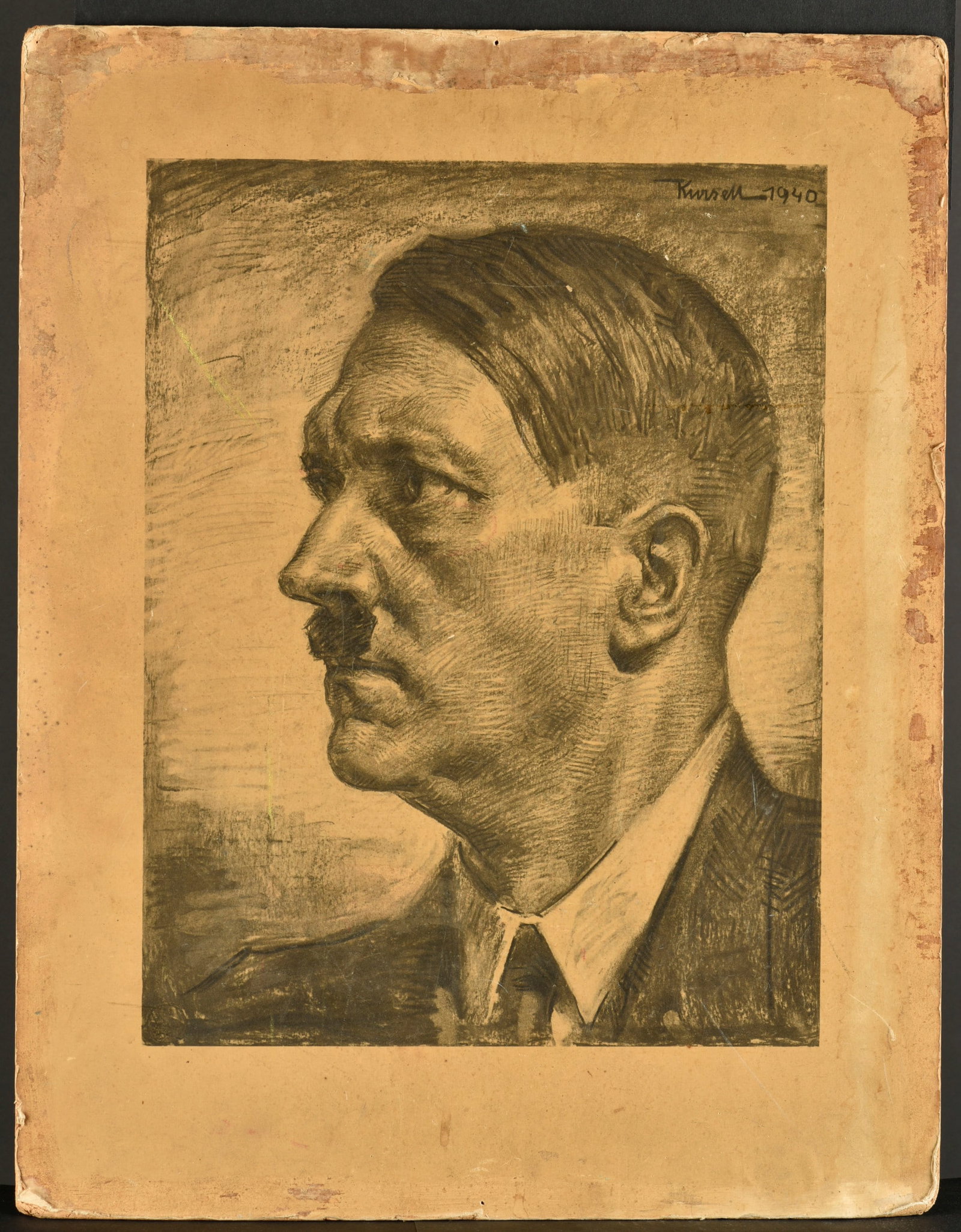 Lithographie de Adolf Hitler. Lithography of the German Chancellor: Lithographie de Adolf Hitler. Dessin realiseau crayon par Kursell 1940. Carton marqueau dos Carl Langguth kunstverlag Posen Berlin SO 36 et Genehmigt von der Reichsleitung der NSDAP Nr 304. Dimensions