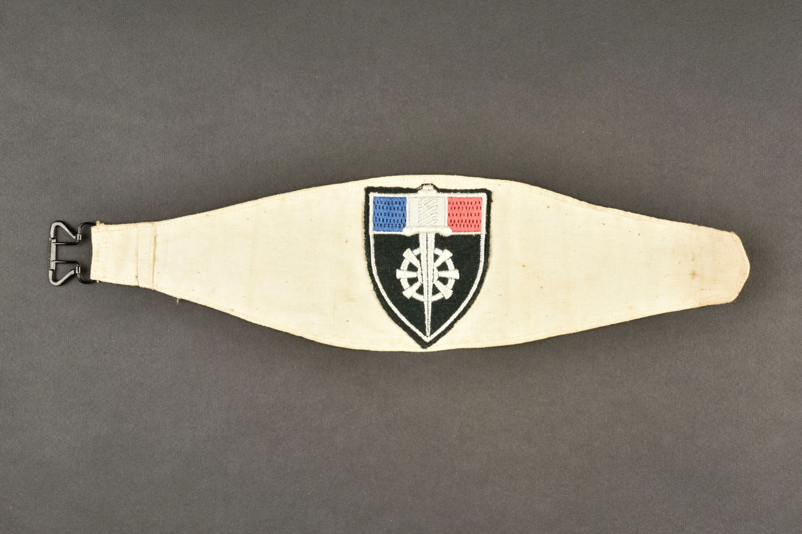 Brassard du Corps des Gardes Voies de Communications sous Vichy. Armband of the Communications (1 of 3)