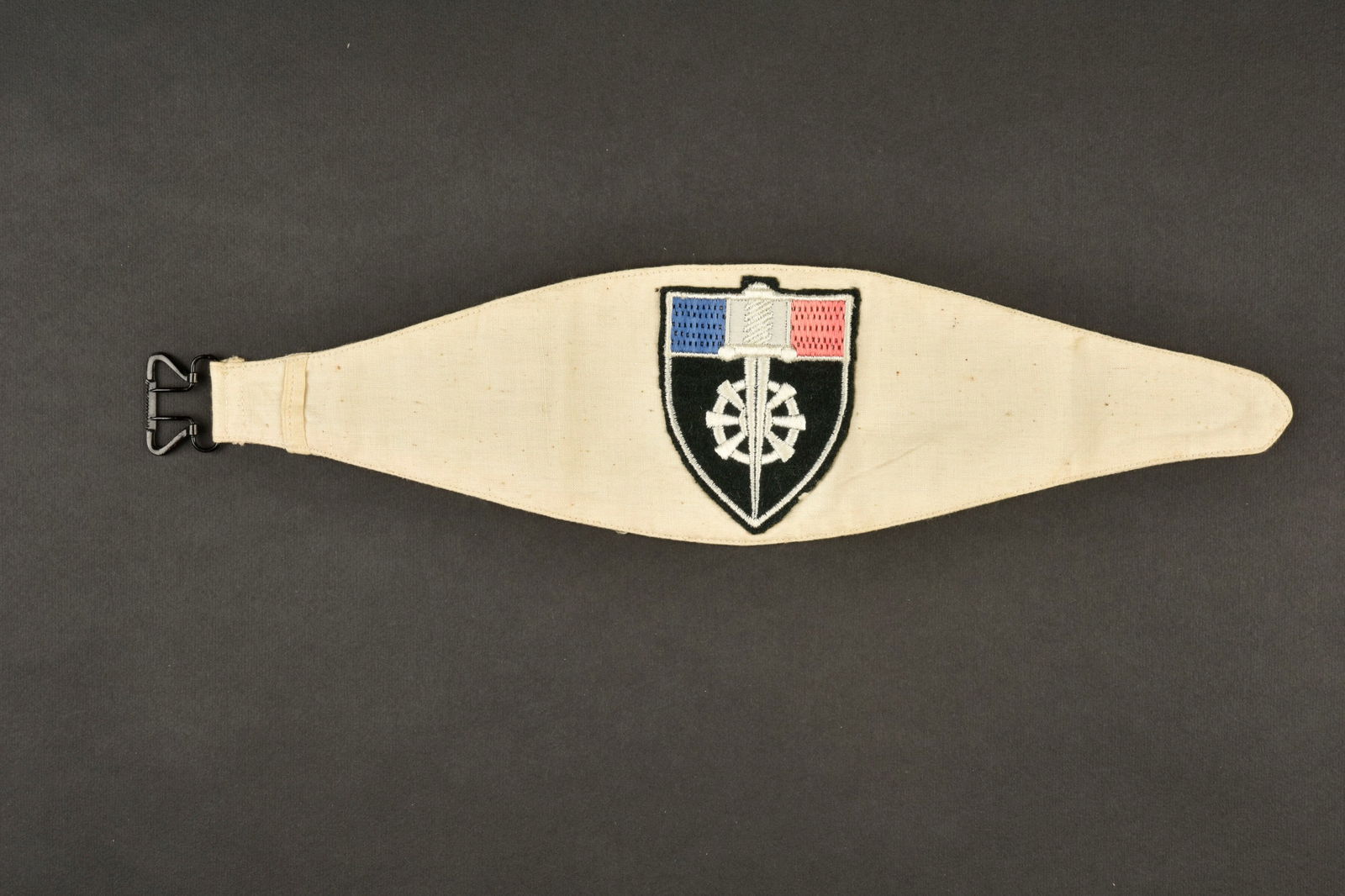 Brassard du Corps des Gardes Voies de Communications sous Vichy. Armband of the Communications (1 of 3)