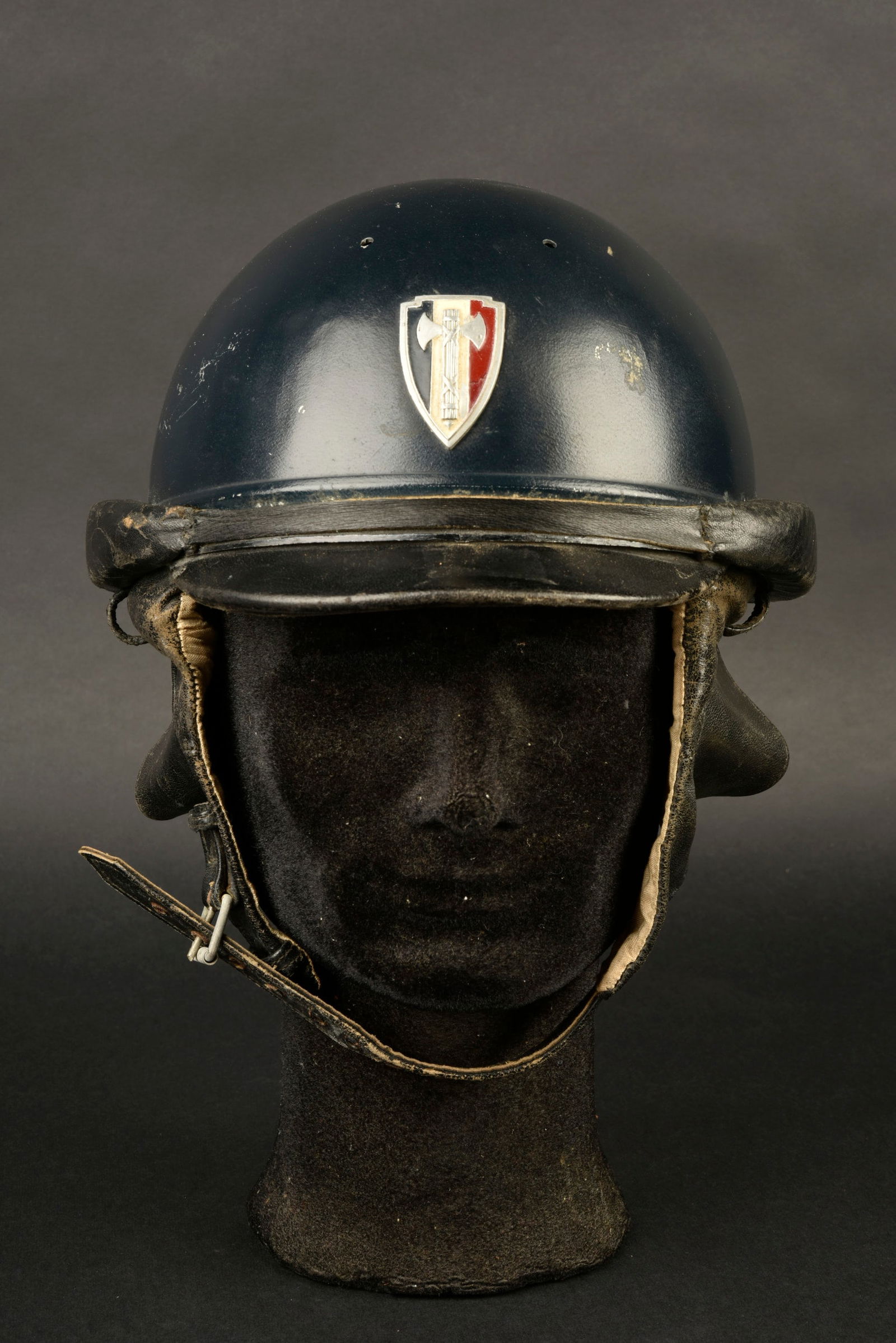 Casque motocycliste Police 1933. Motorcycle helmet, Police 1933 (1 of 13)