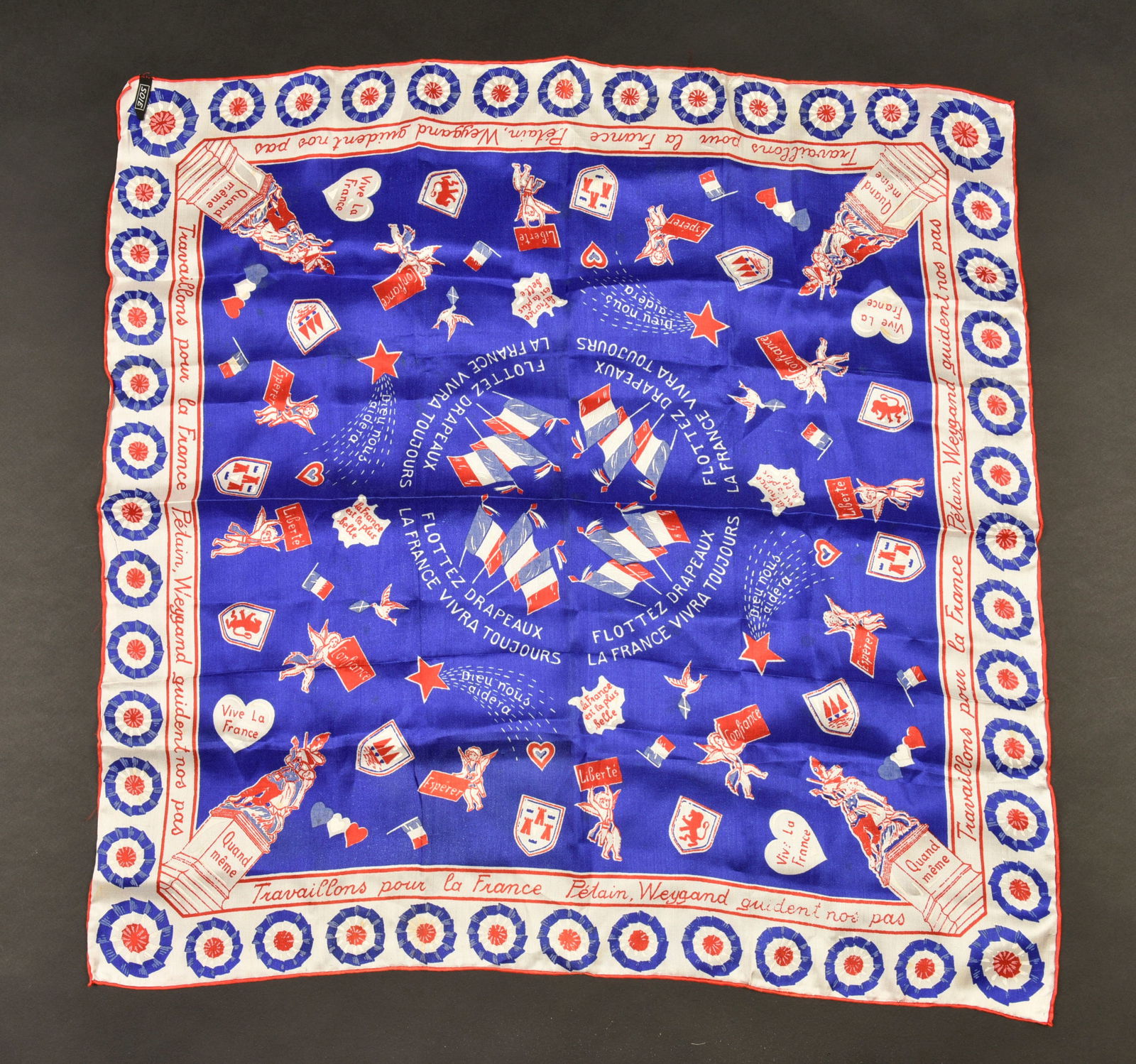 Foulard en soie a l’effigie du marechal Petain et du General Weygand. Silk Scarf Featuring Marshal (1 of 5)