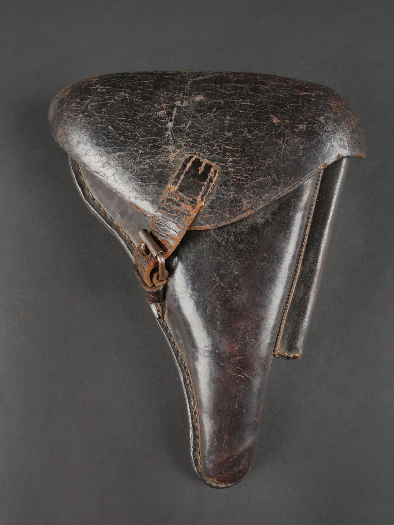 Etui de Luger P08 regimente. Regimentally Marked Luger P08 Holster (1 of 6)
