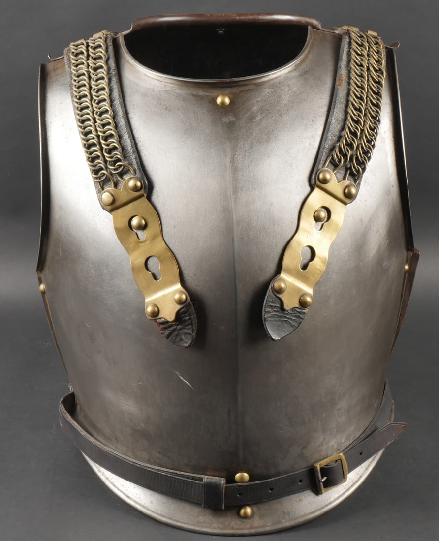 Cuirasse de cavalerie lourde 1872. Heavy cavalry cuirass model 1872 (1 of 17)