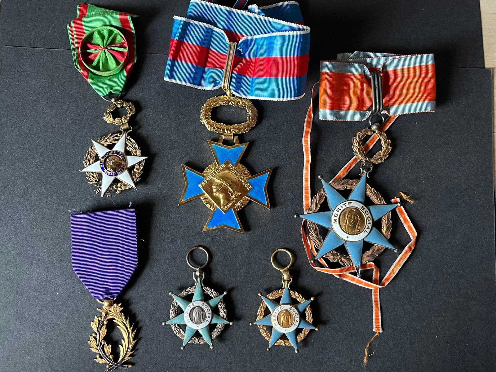 FRANCE ORDRES MERITE MILITAIRE CIVILS. France Military and Civil Merit Orders (1 of 2)