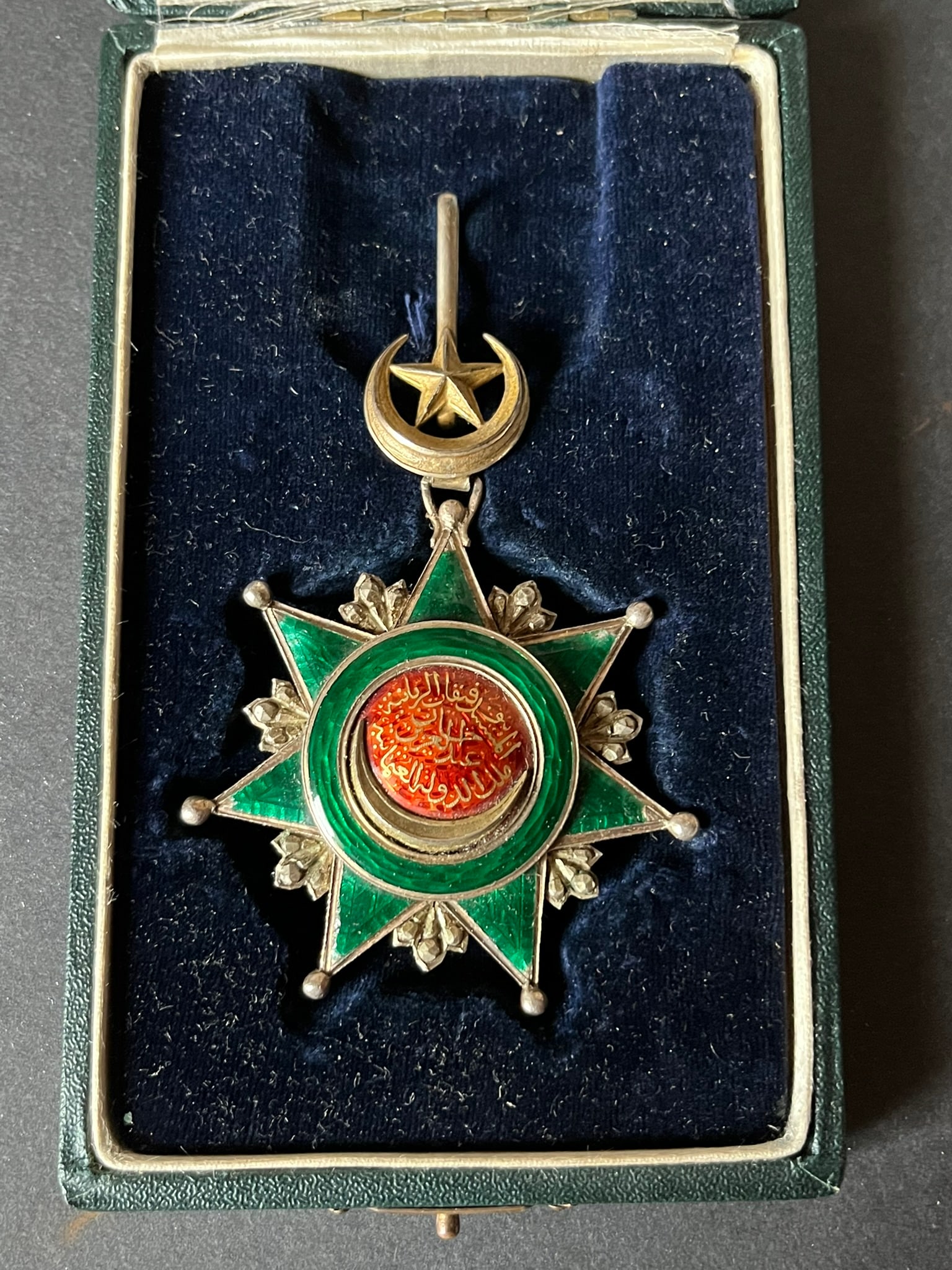 TURQUIE ORDRE OSMANIE EN ECRIN. Turkey Order of Osmanieh in Case (1 of 4)