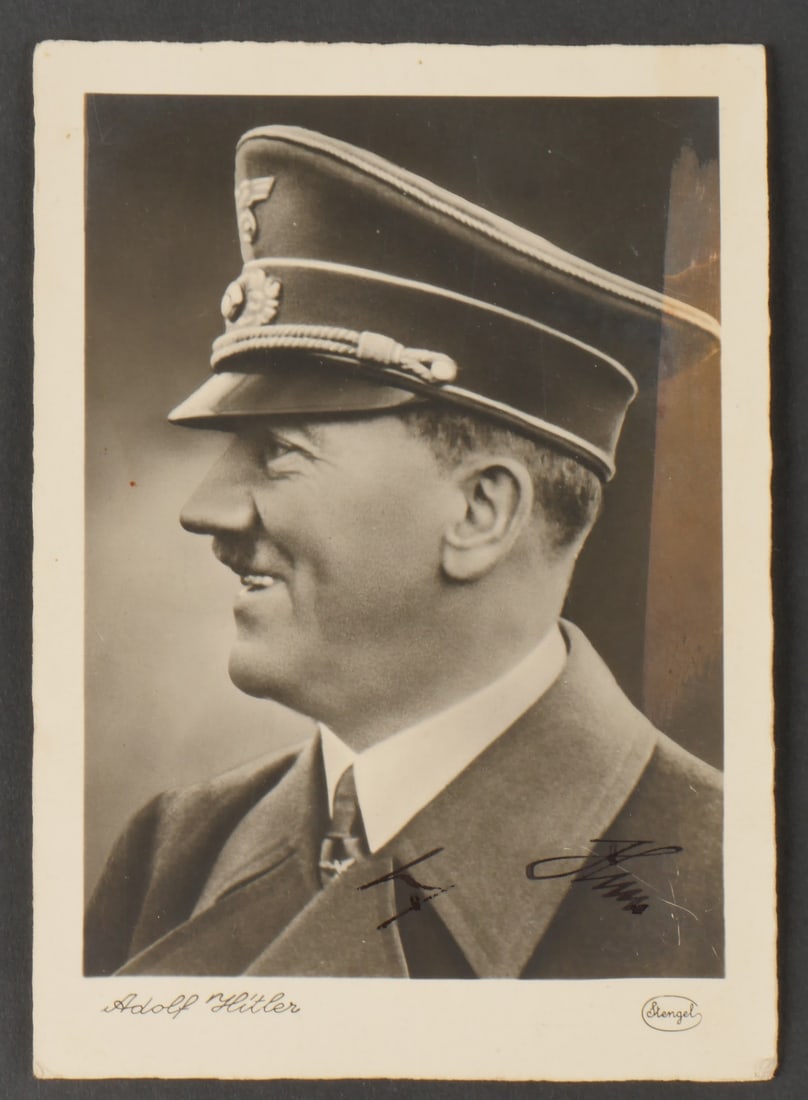 Autographe du Chancelier allemand. Autograph of the German Chancellor (1 of 3)