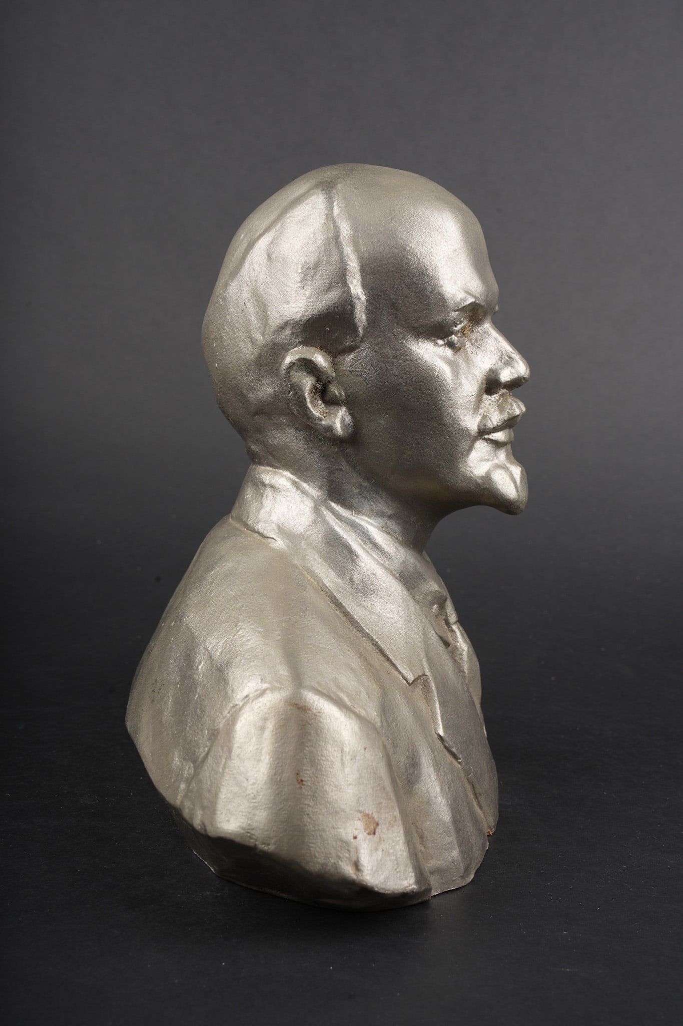 Buste de Lenine. Lenin portrait bust - 4