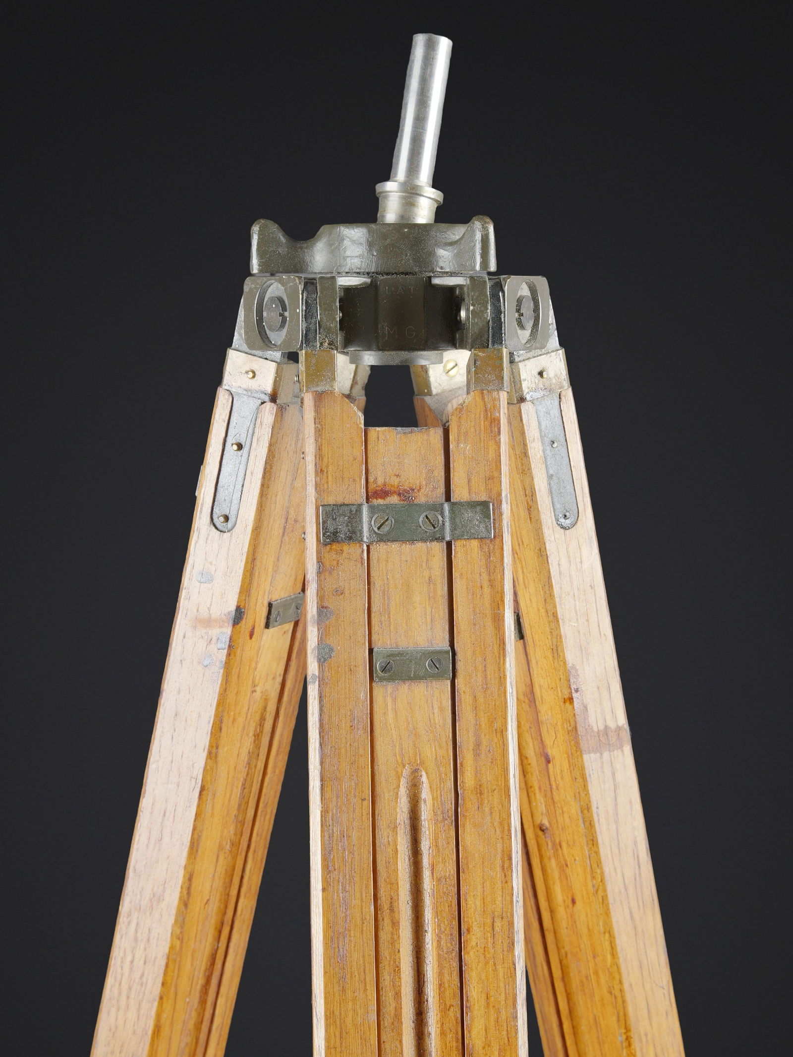 Trepied d optique. Optical tripod. - 3