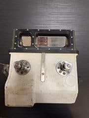 Episcope francais. French episcope.: Episcope francais. En metal. Peinture blanche a 80%. Deux vitres completes. Toutes les pieces mobiles sont fonctionnelles. Plaque marquee N°29 APX M201 OPL. Nombreux marquages au feutre noir DPR T522