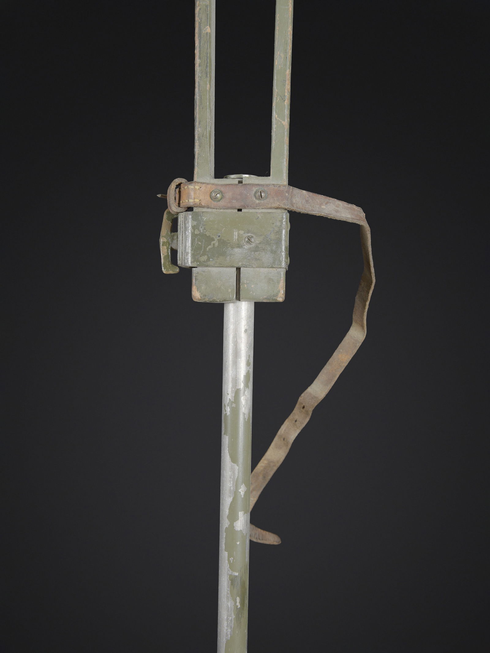 Trepied d optique. Optical tripod. - 3