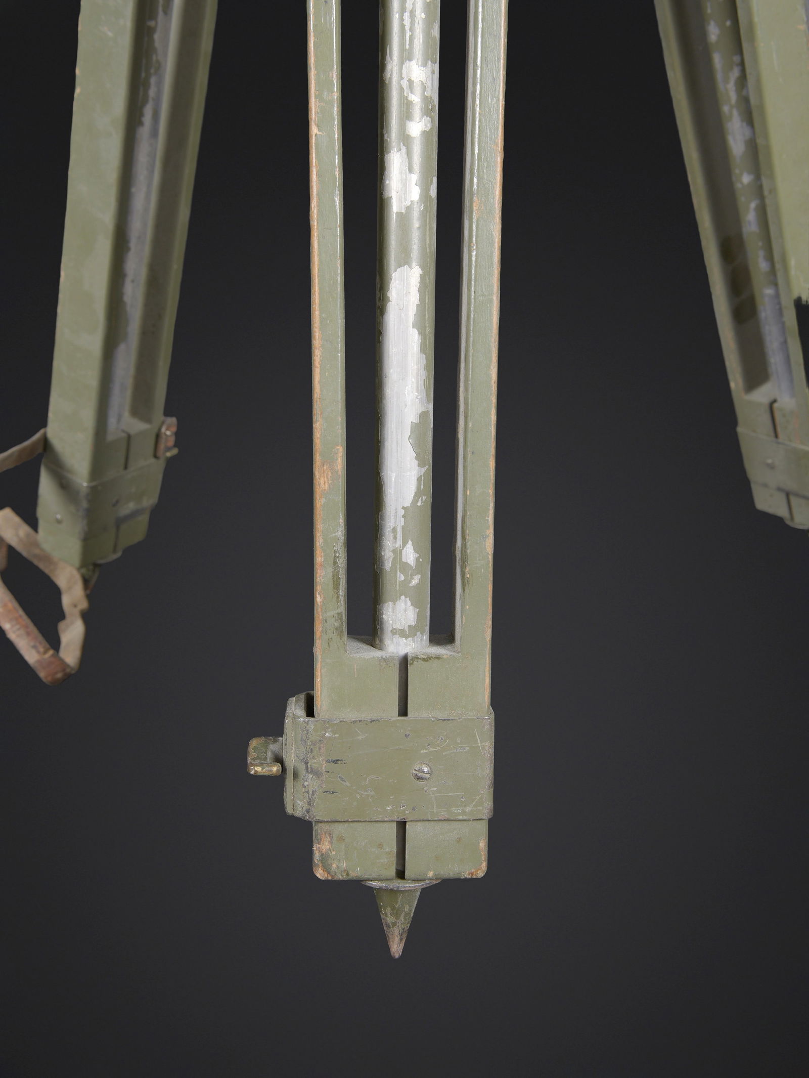 Trepied d optique. Optical tripod. - 9