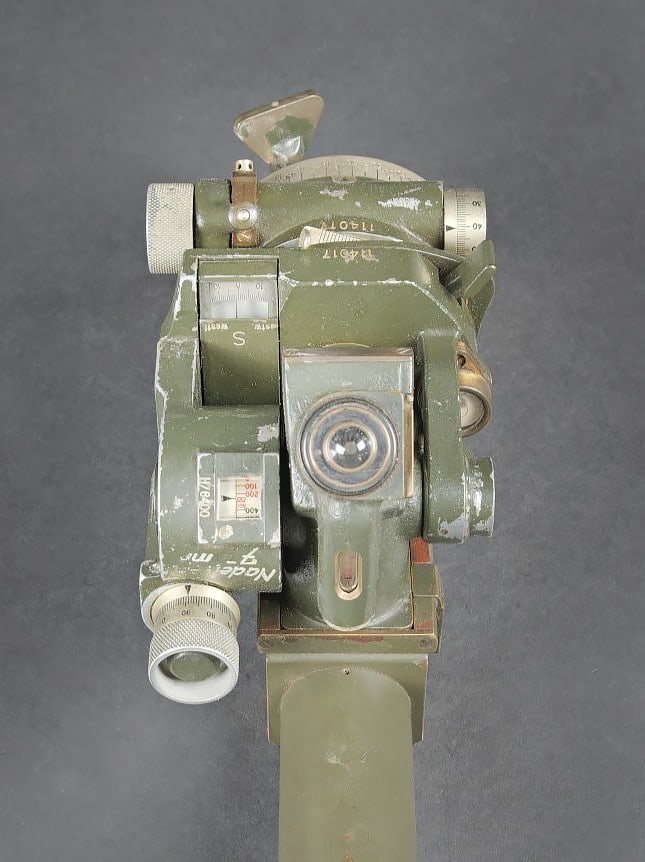 Optiques WH. WH optics. - 11