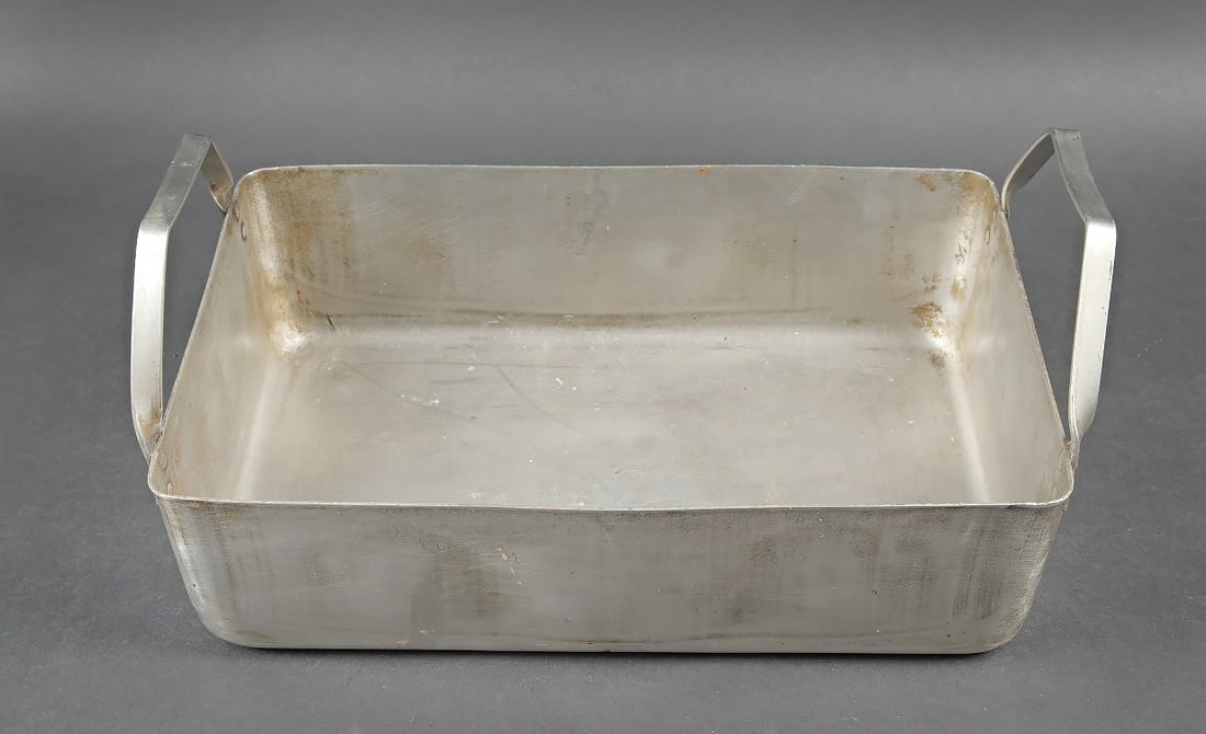 Plat britannique. British plate. (1 of 6)