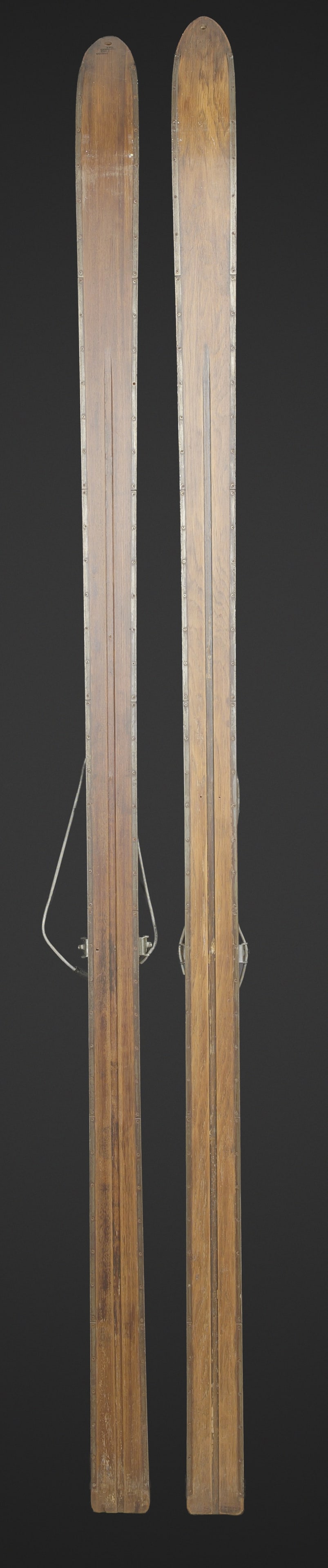 Ski US. US skis - 10