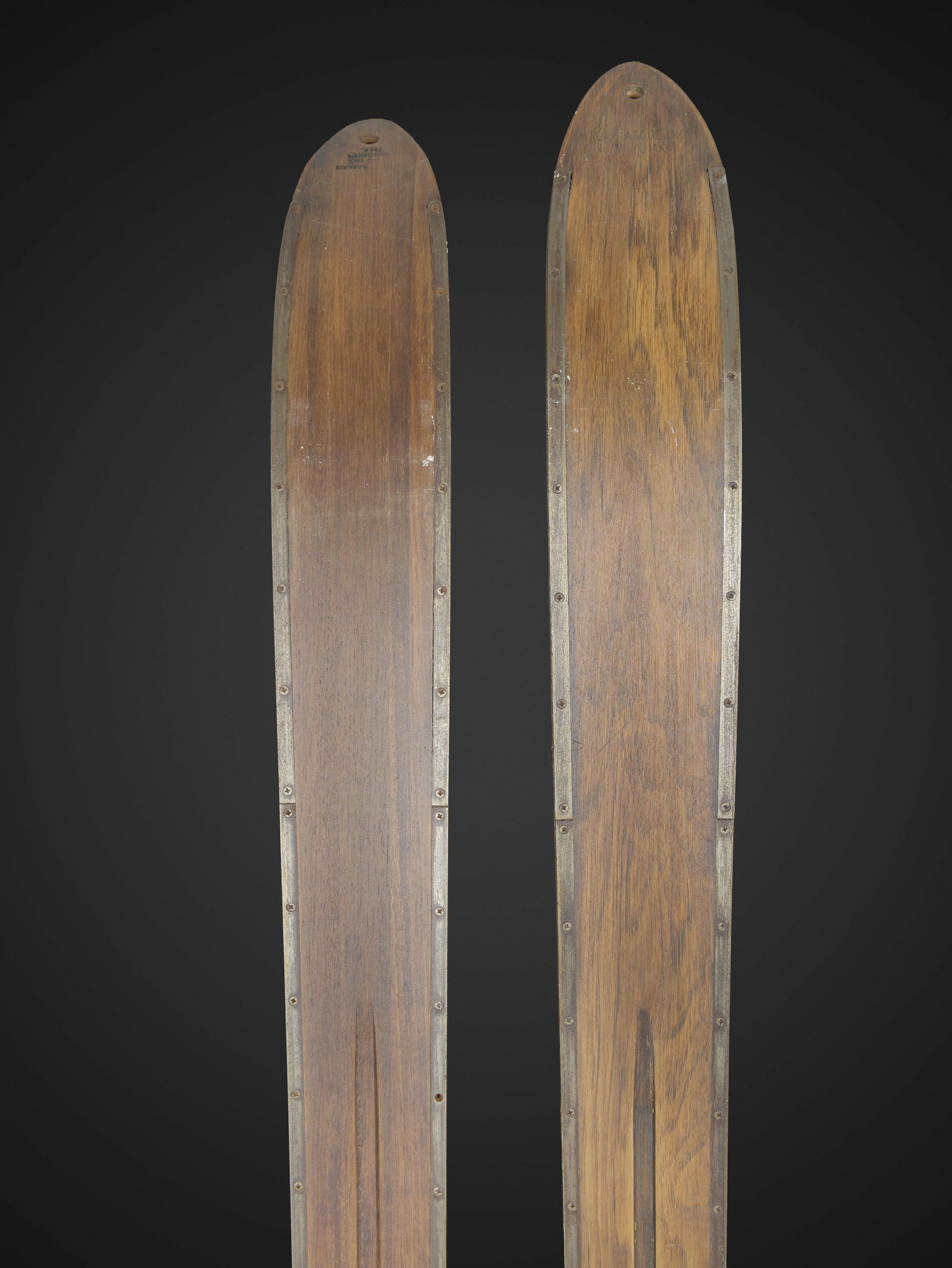 Ski US. US skis - 11