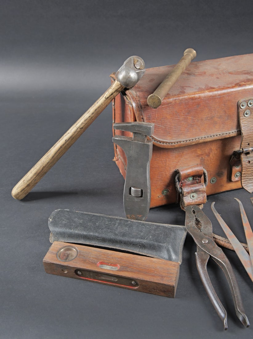 Caisse a outils britannique. - 2